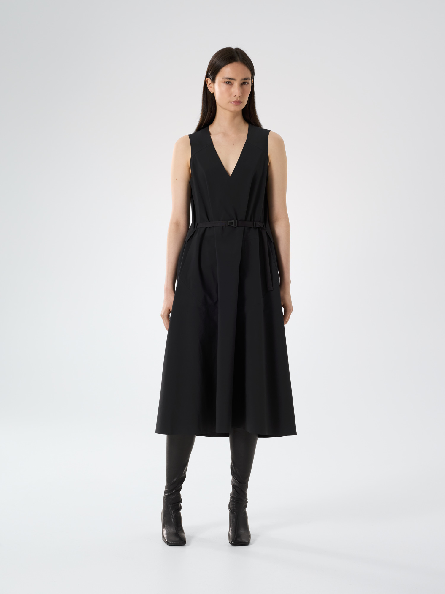 Icosa Dress Women's Black Full Body