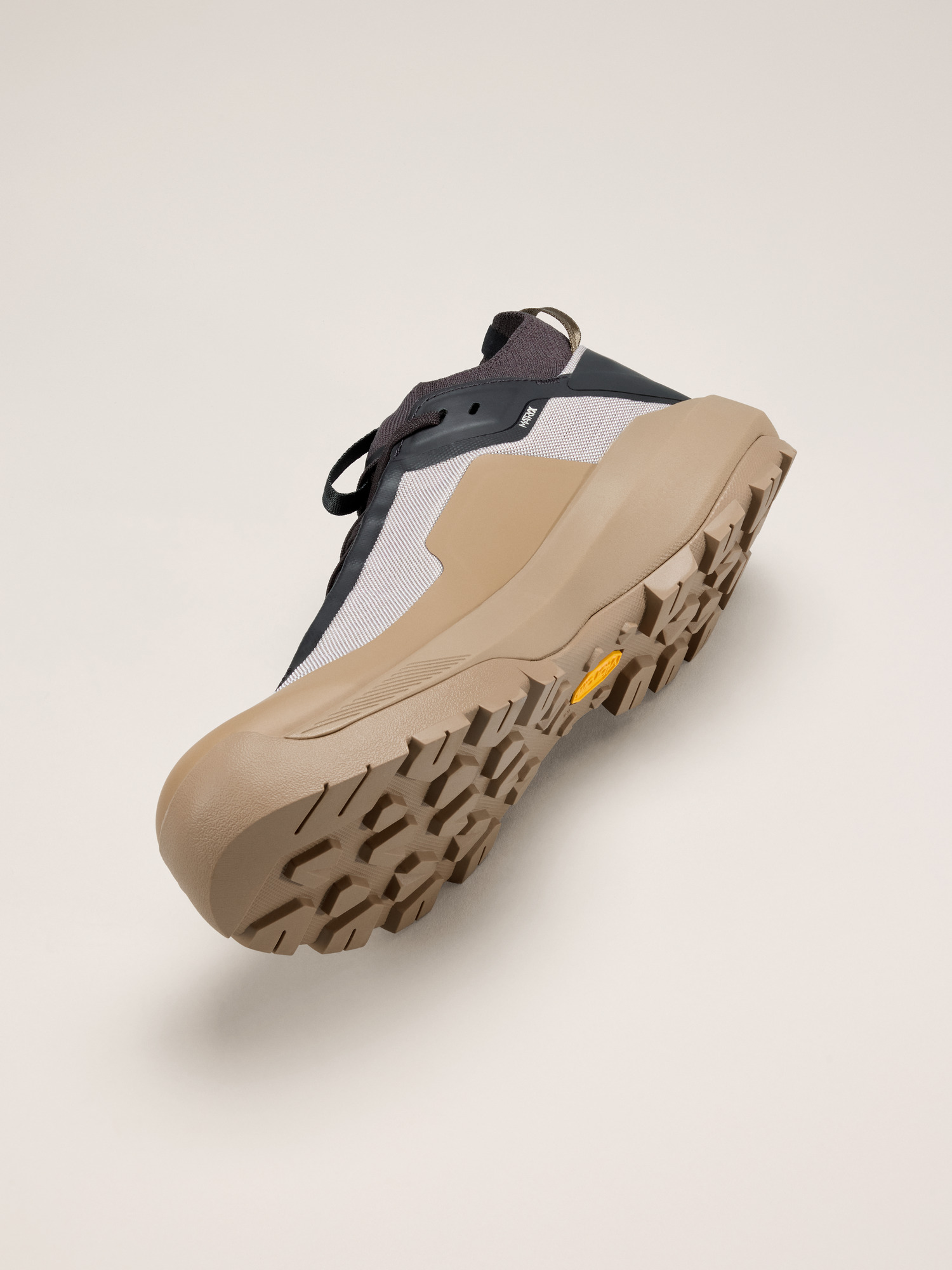 Vertex Alpine Shoe Canvas/Graphite Side