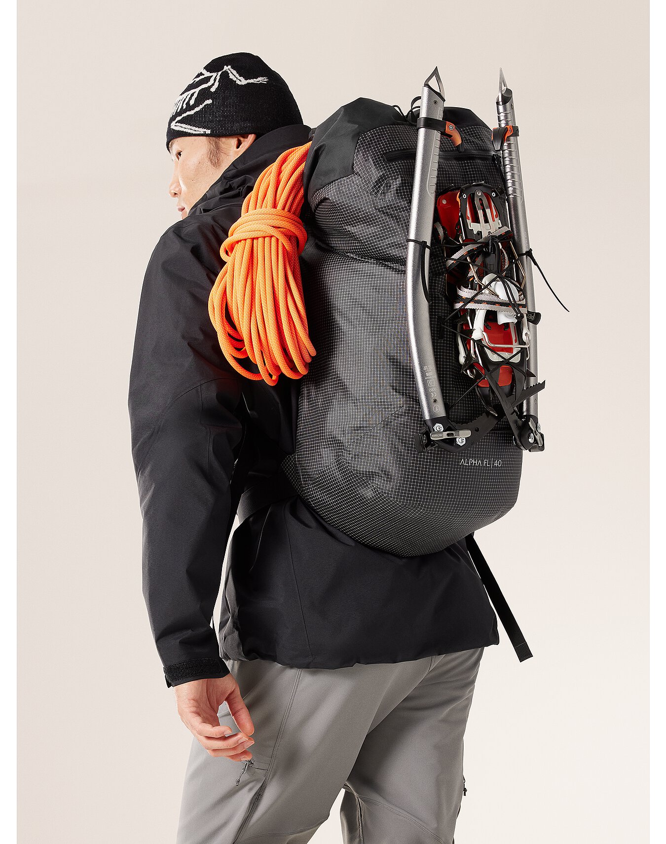 特価セールショップ 美品 ARC'TERYX（アークテリクス） BLADE2