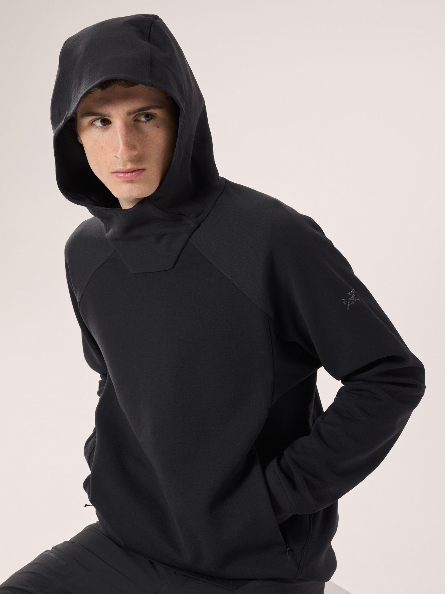 Rethel Hoody Black Hover
