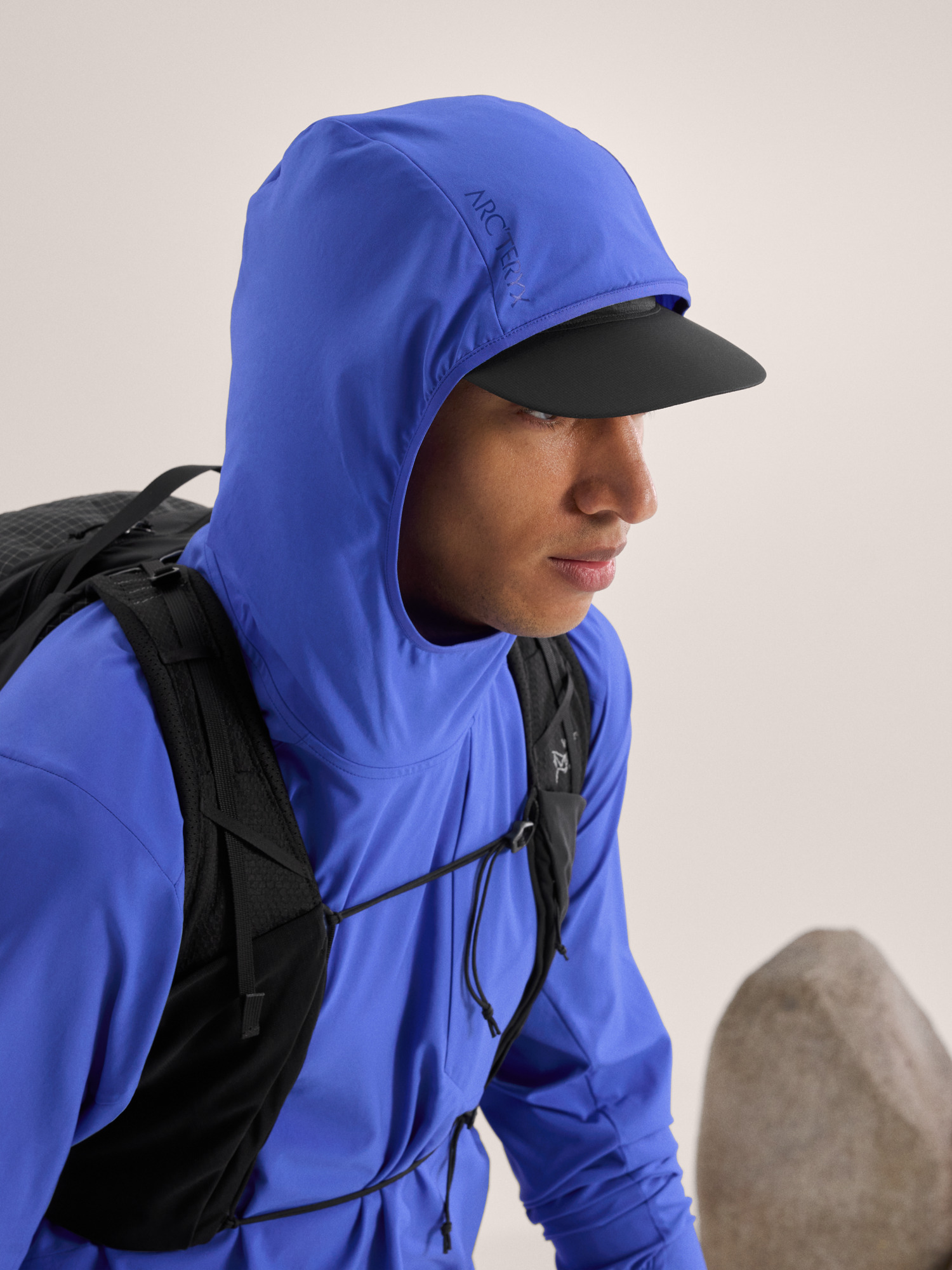 Sima Pullover Electra Hood