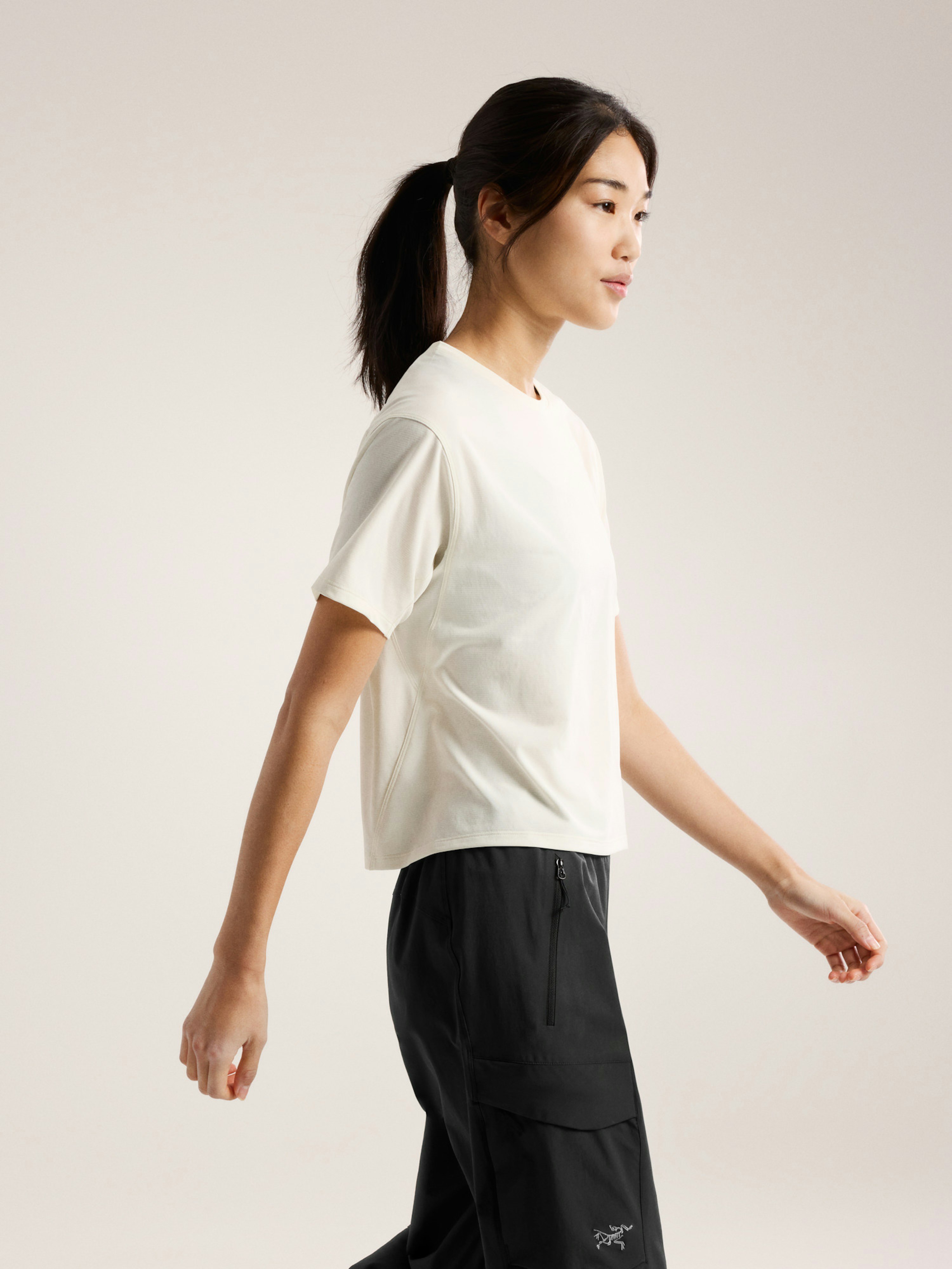 Taema Crop Logo T-Shirt Women's Arctic Silk Heather / Soulsonic Side View