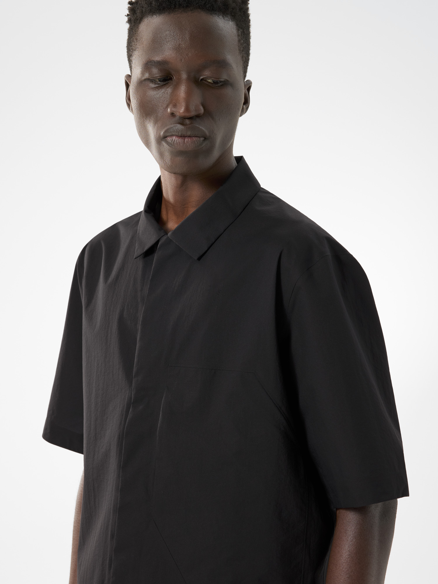 Demlo Shirt SS Black X Detail 1