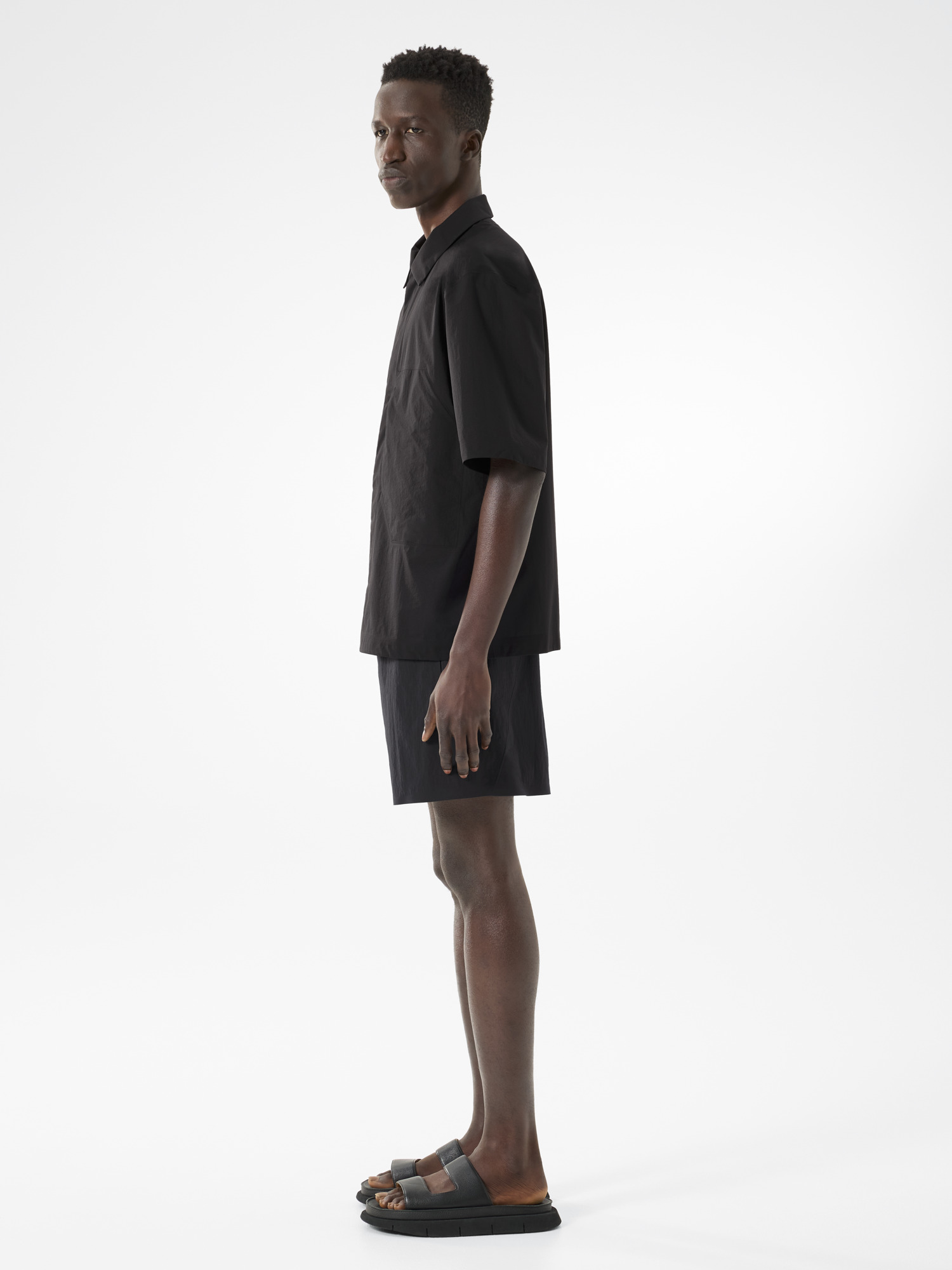 Demlo Shirt SS Black X Side View