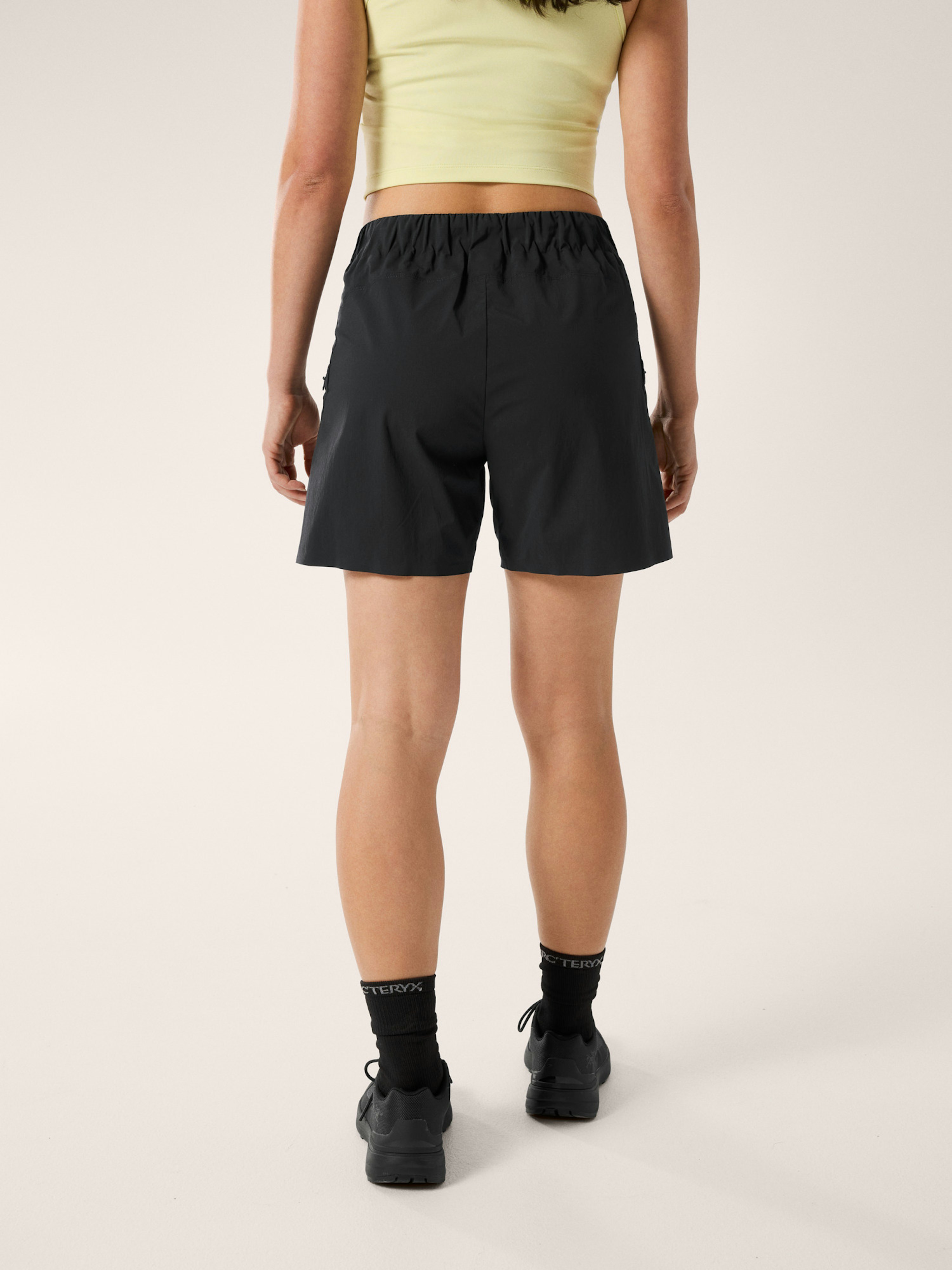 Aestas Short 5.5" Women's Black Back View