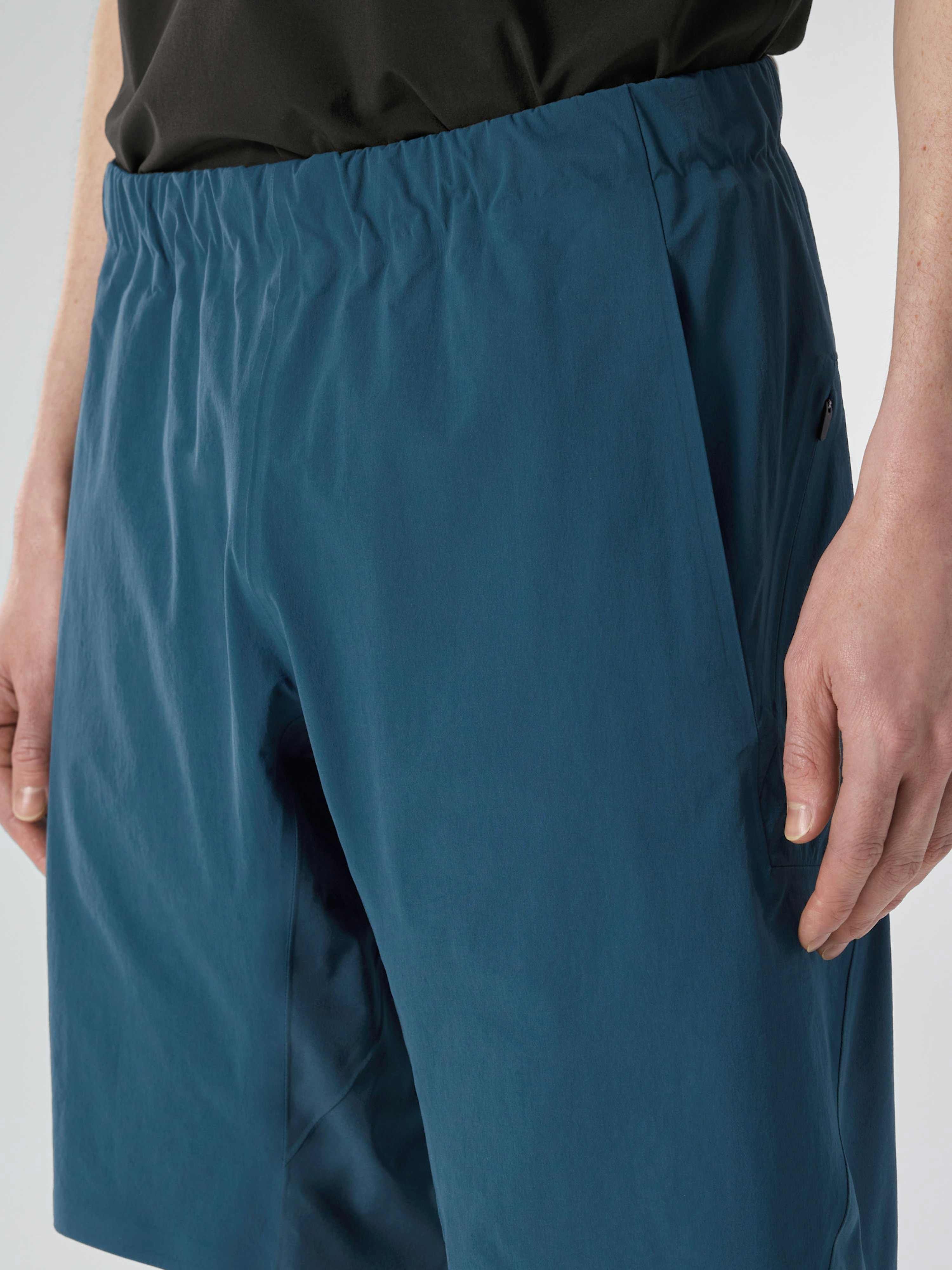 Secant Comp Short Nightscape Detail 1