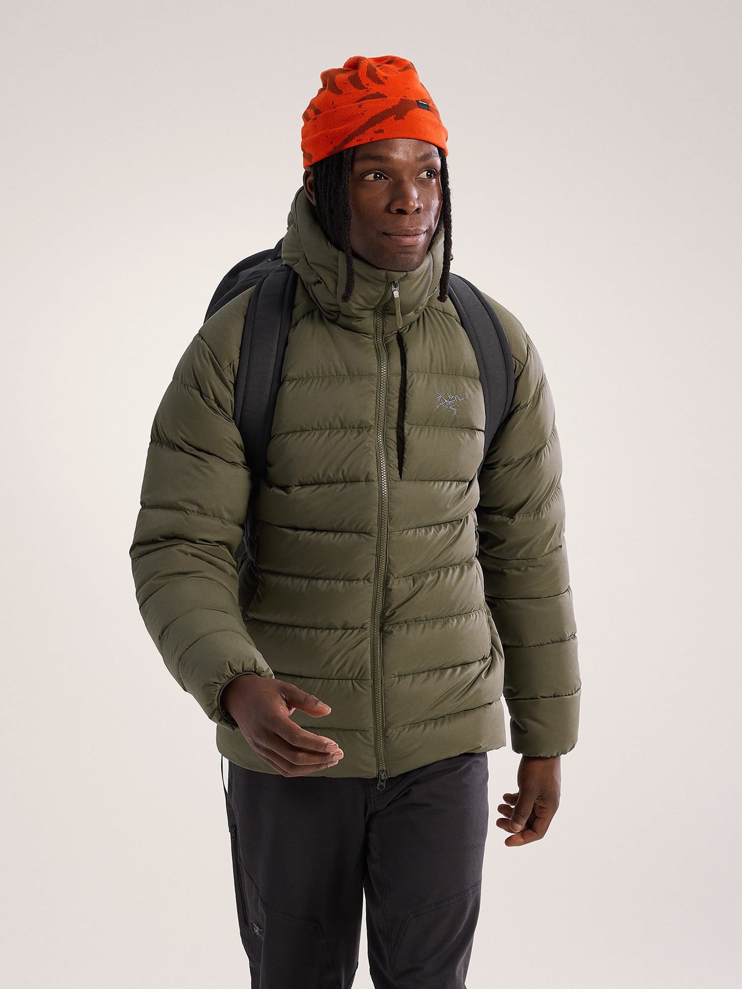 Carrier 40 Duffle Black Back View