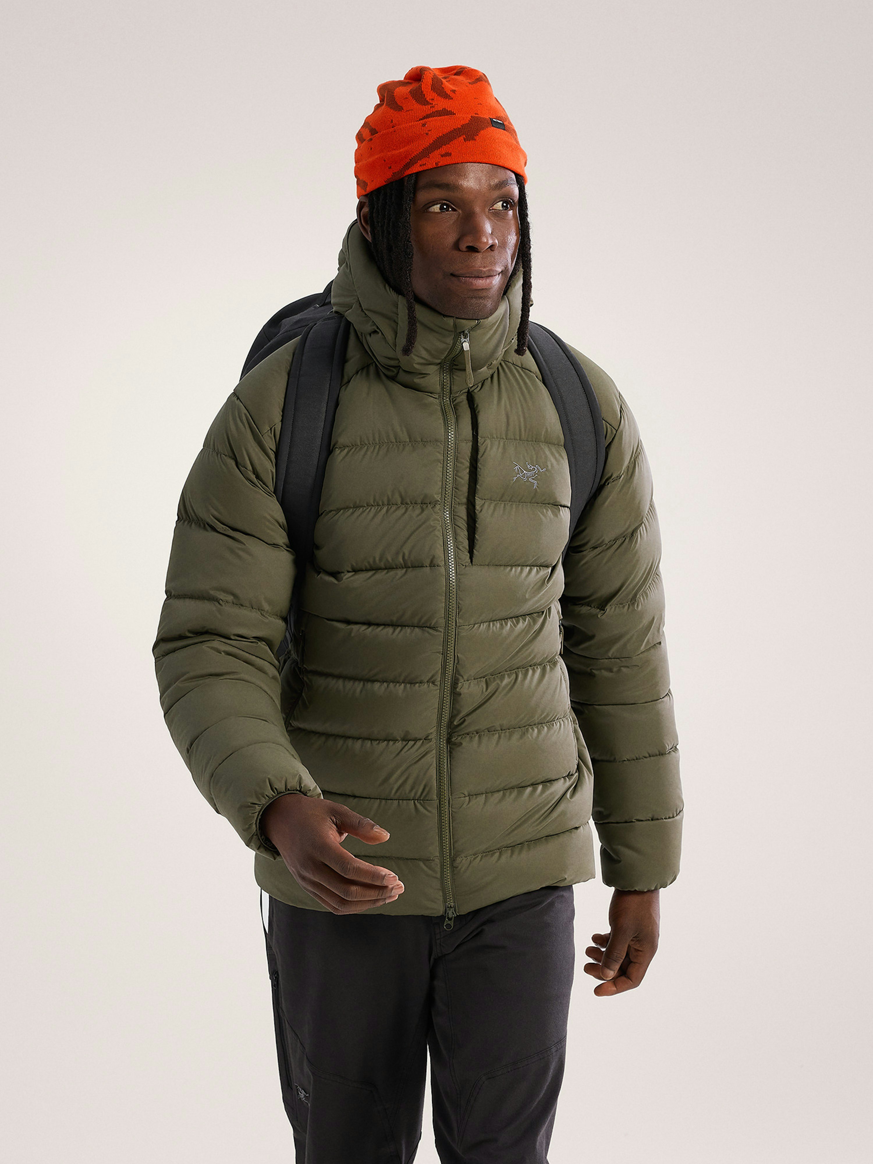 Carrier 40 Duffle Black Back View