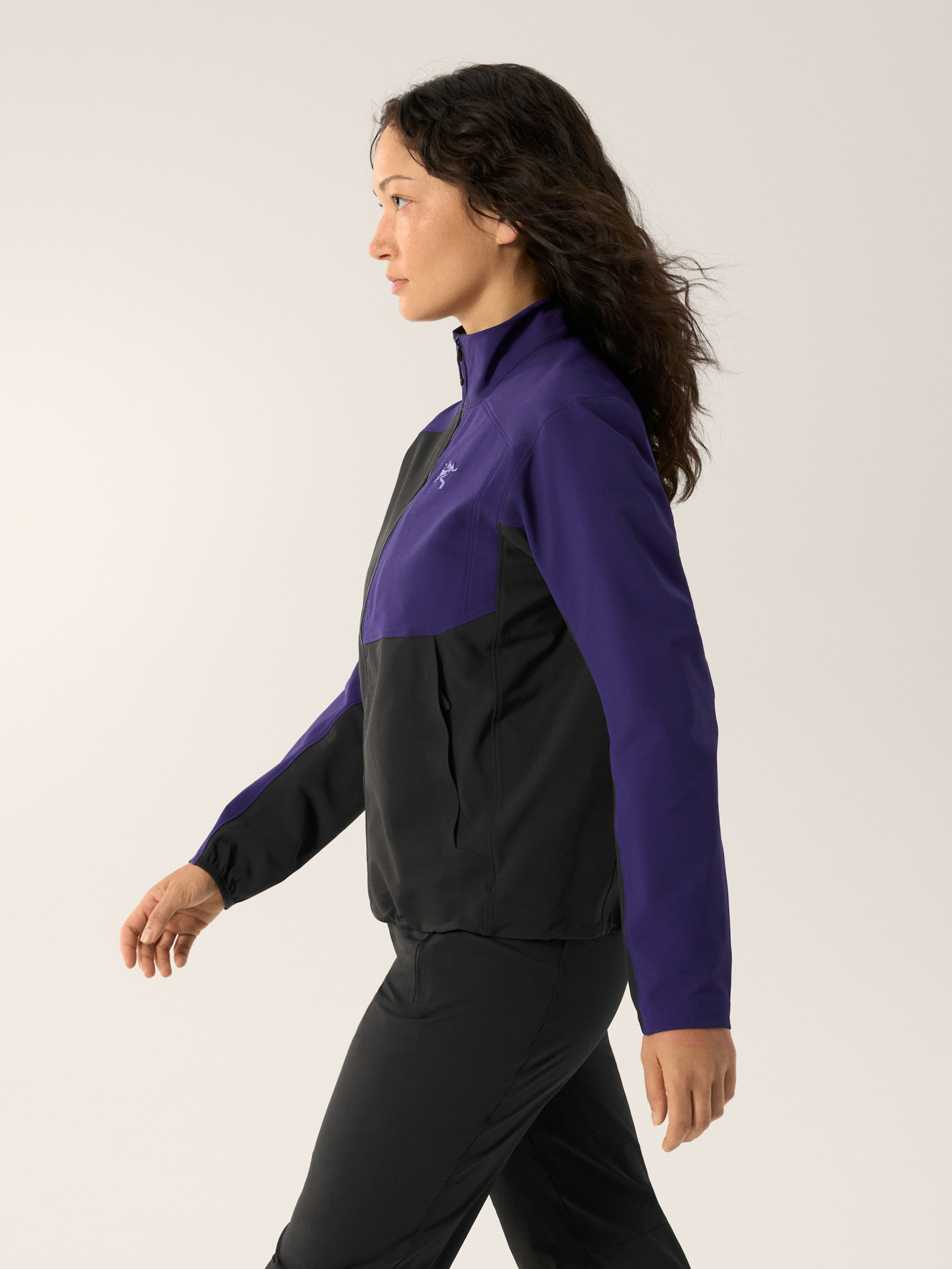 Gamma Jacket Women's Black / Soulsonic Side View
