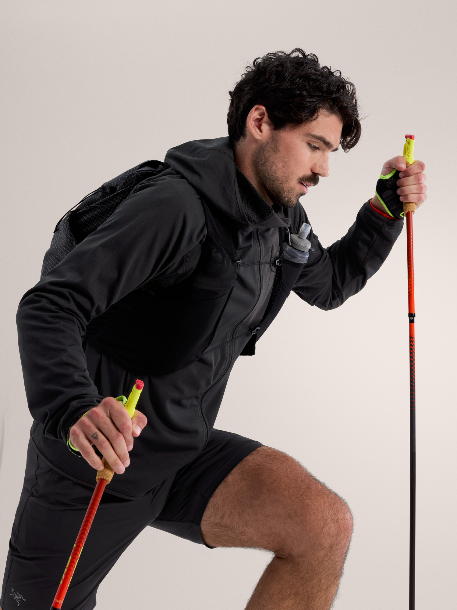 Delta Hoody Black Hover