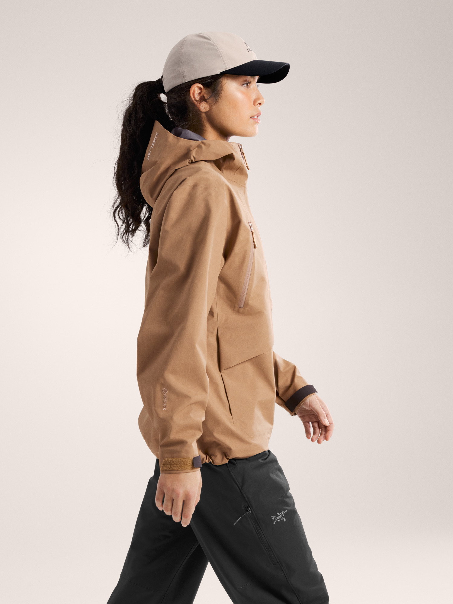 アクティブな活動に【ARC'TERYX】Liatris  ジャケット Women's リアトリス ジャケット ウィメンズ – アークテリクス公式