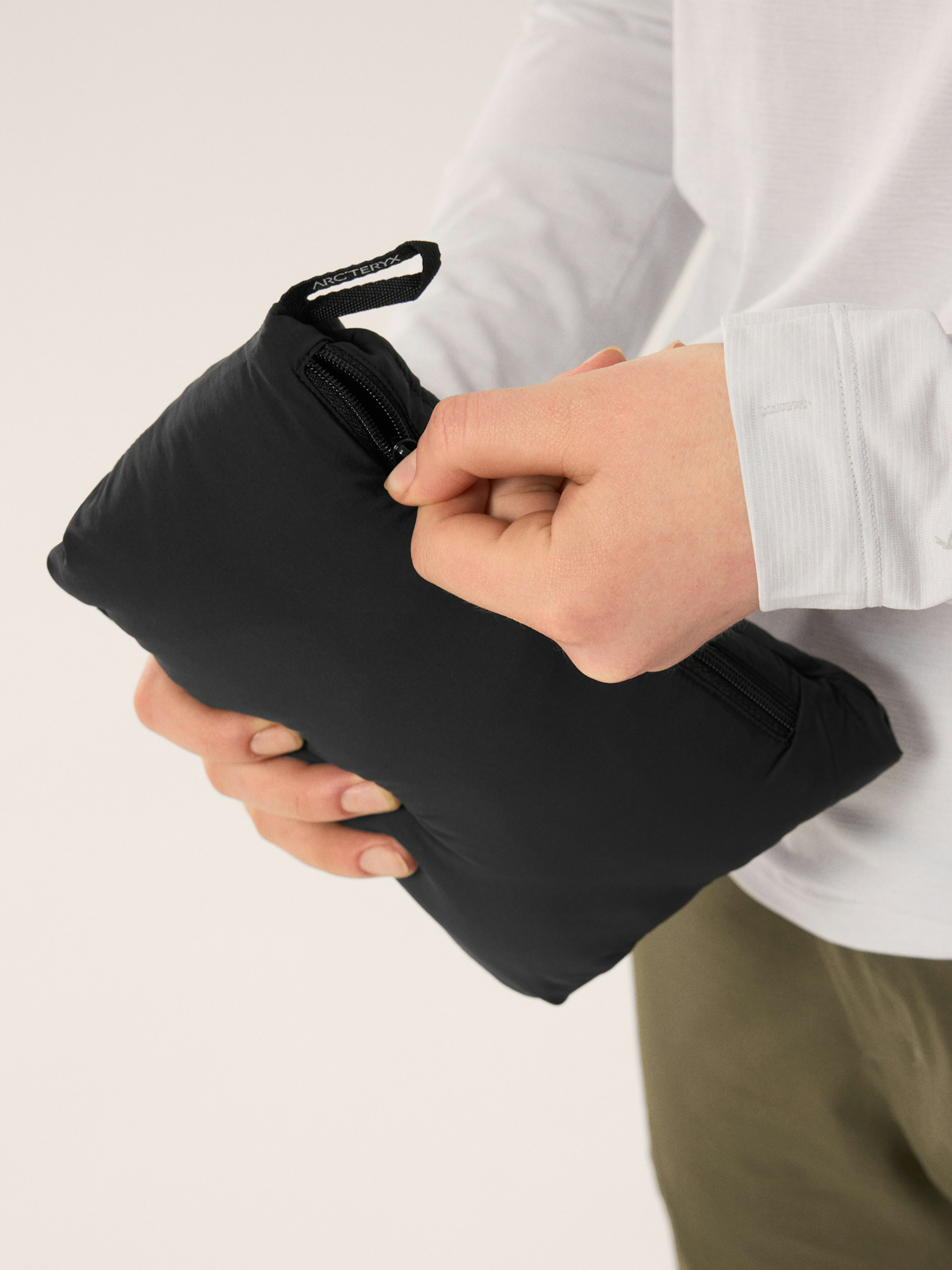 Atom SL Hoody Women's Black Packed