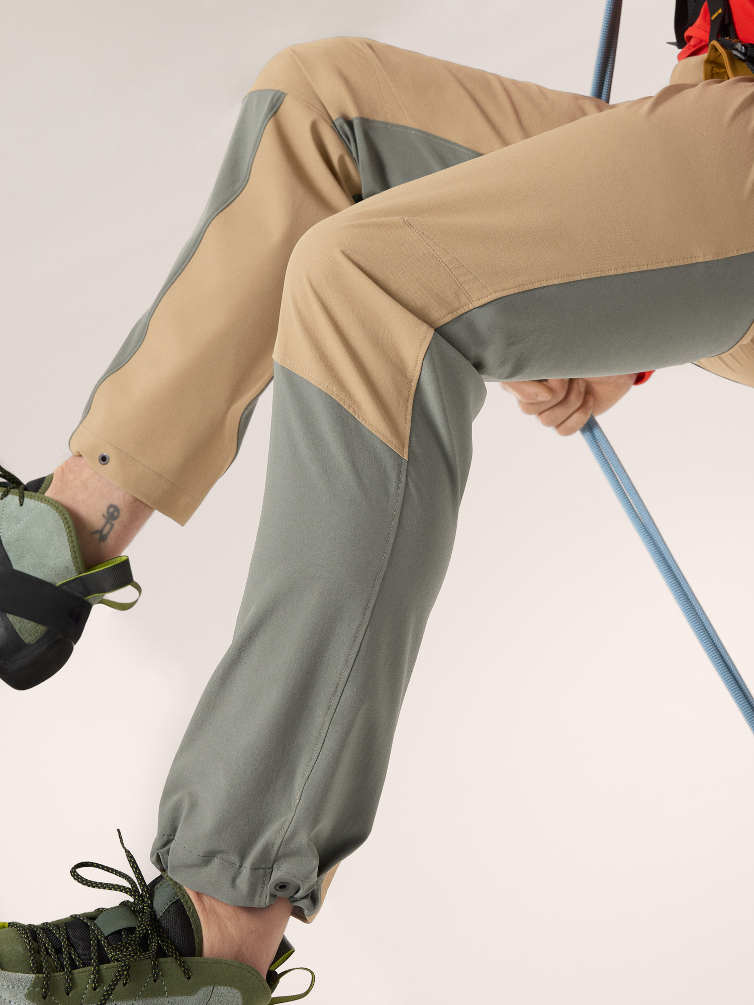 Serratus Pant Canvas / Forage Hover