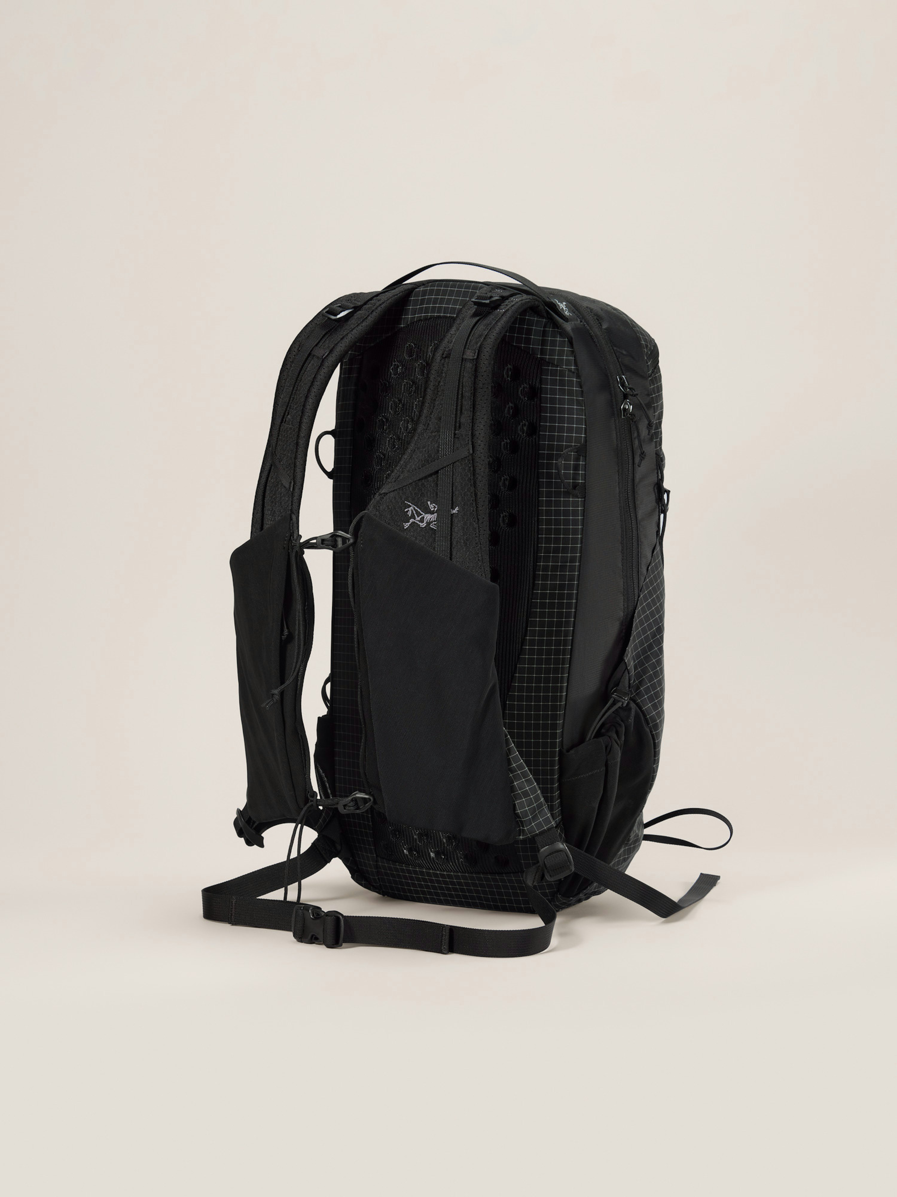 Aerios 18 Backpack Black Back