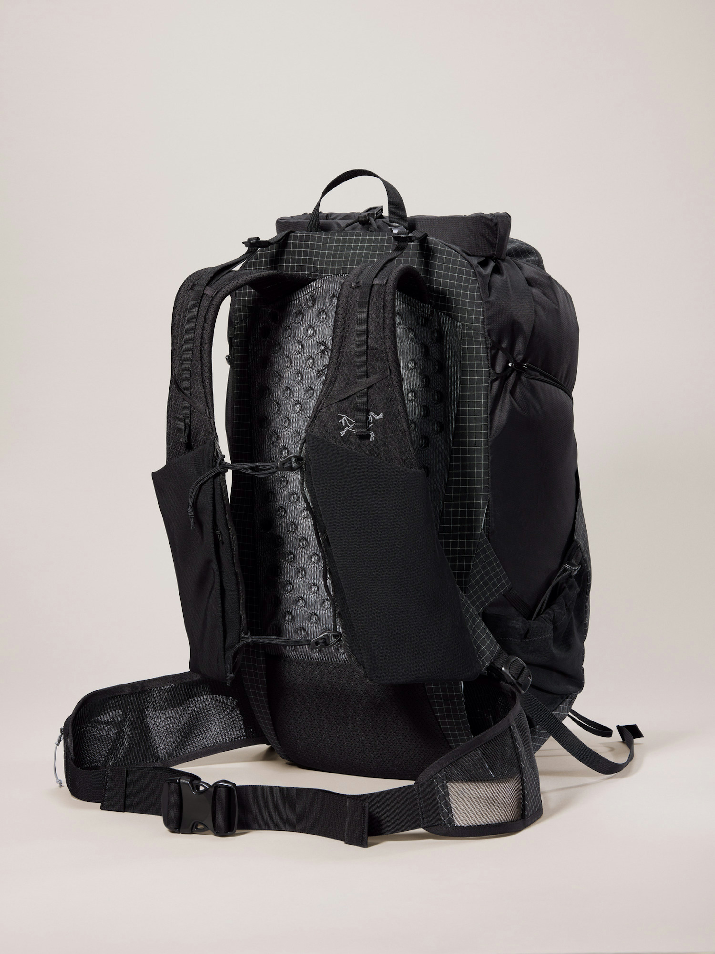Aerios 35 Backpack Black Back