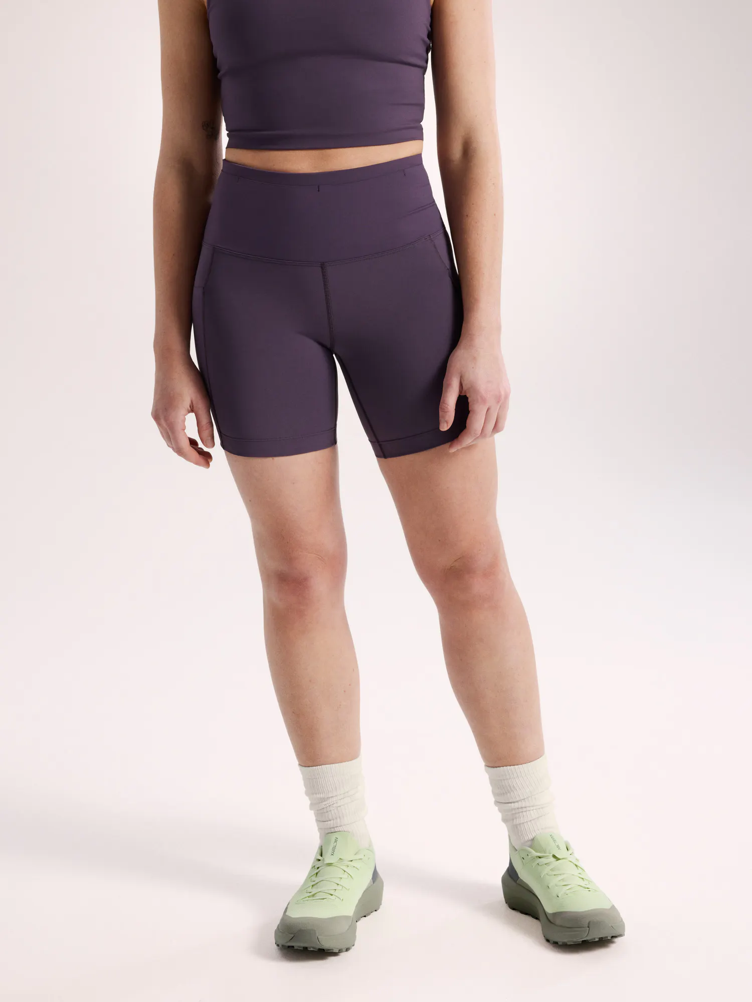 Essent High-Rise Utility Short 6" Women's