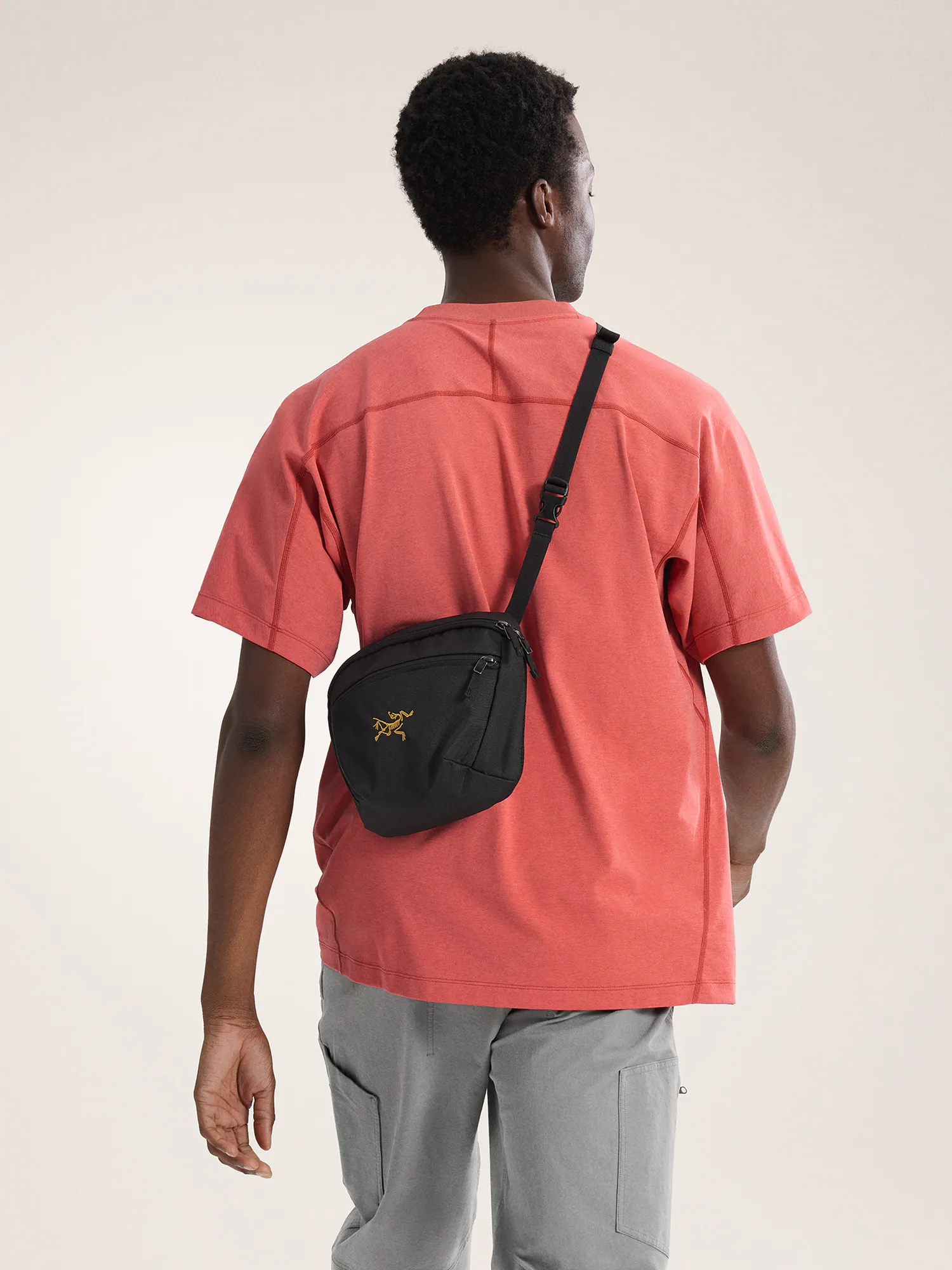 Arc'teryx Unisex Bags & Backpacks | Arc'teryx Canada