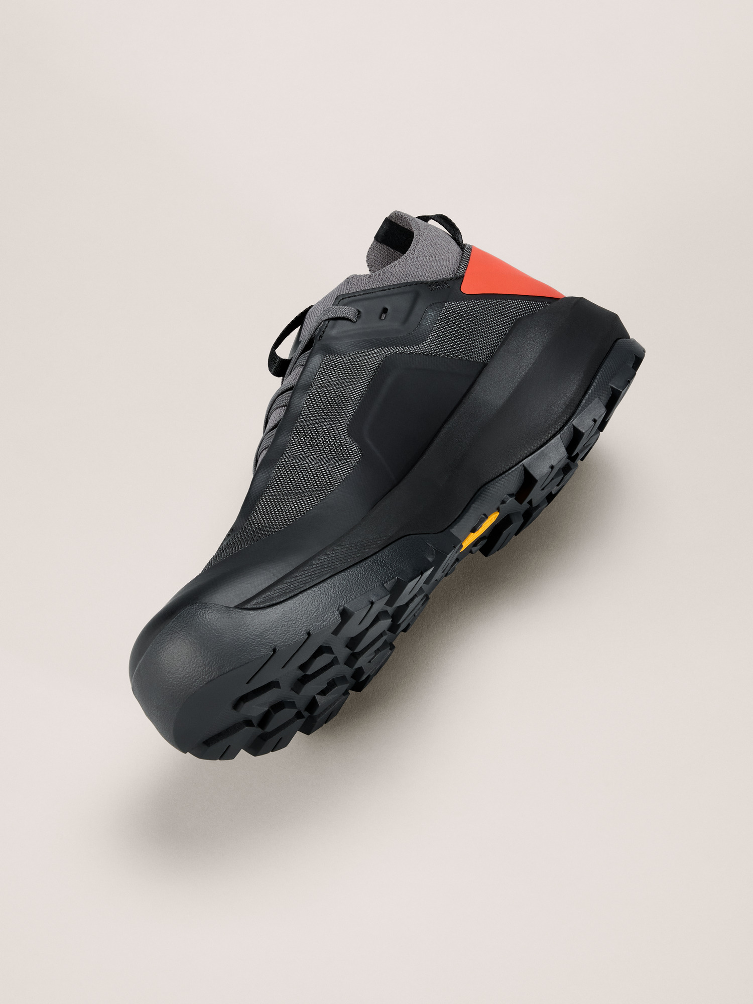Vertex Alpine Shoe Black/Solaris Side