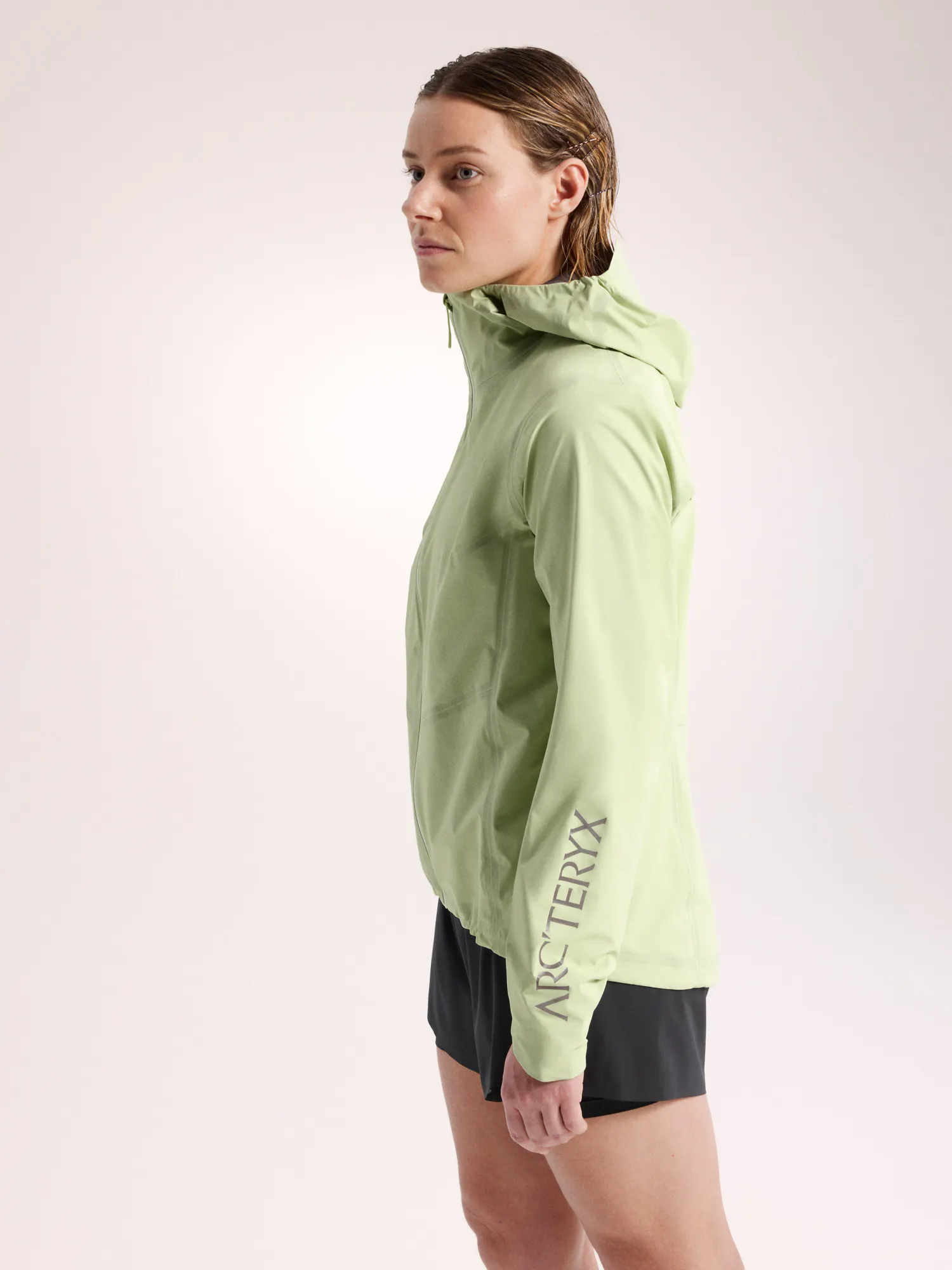 アークテリクス ノーバンLTフーデイ women's S Norvan Jacket Women's | Arc'teryx Canada