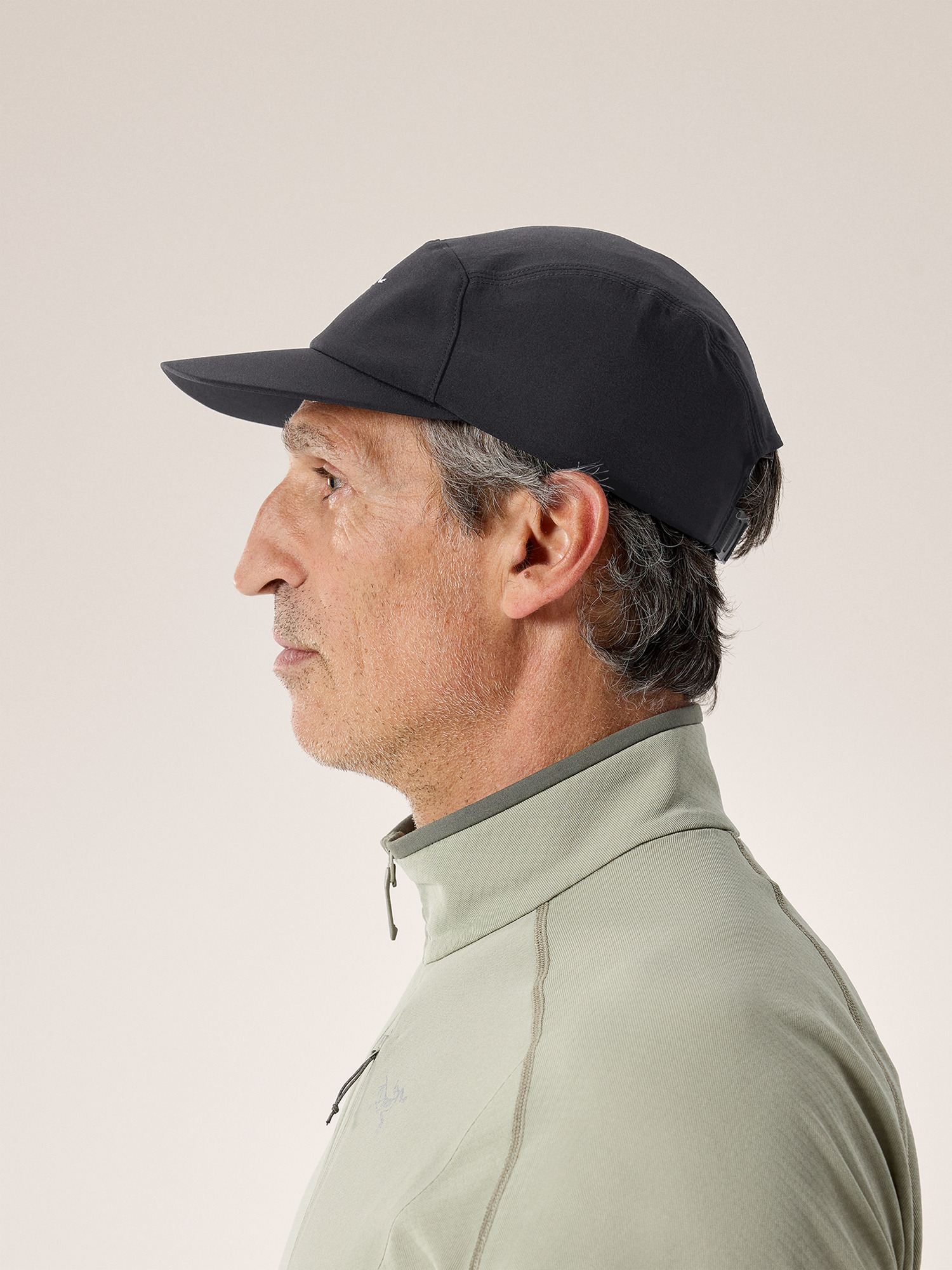 Gamma 5 Panel Cap Black / Arctic Silk Side View