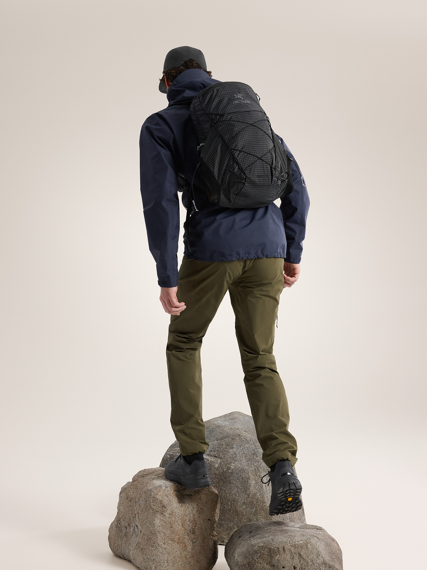 Aerios 18 Backpack Black Full Body