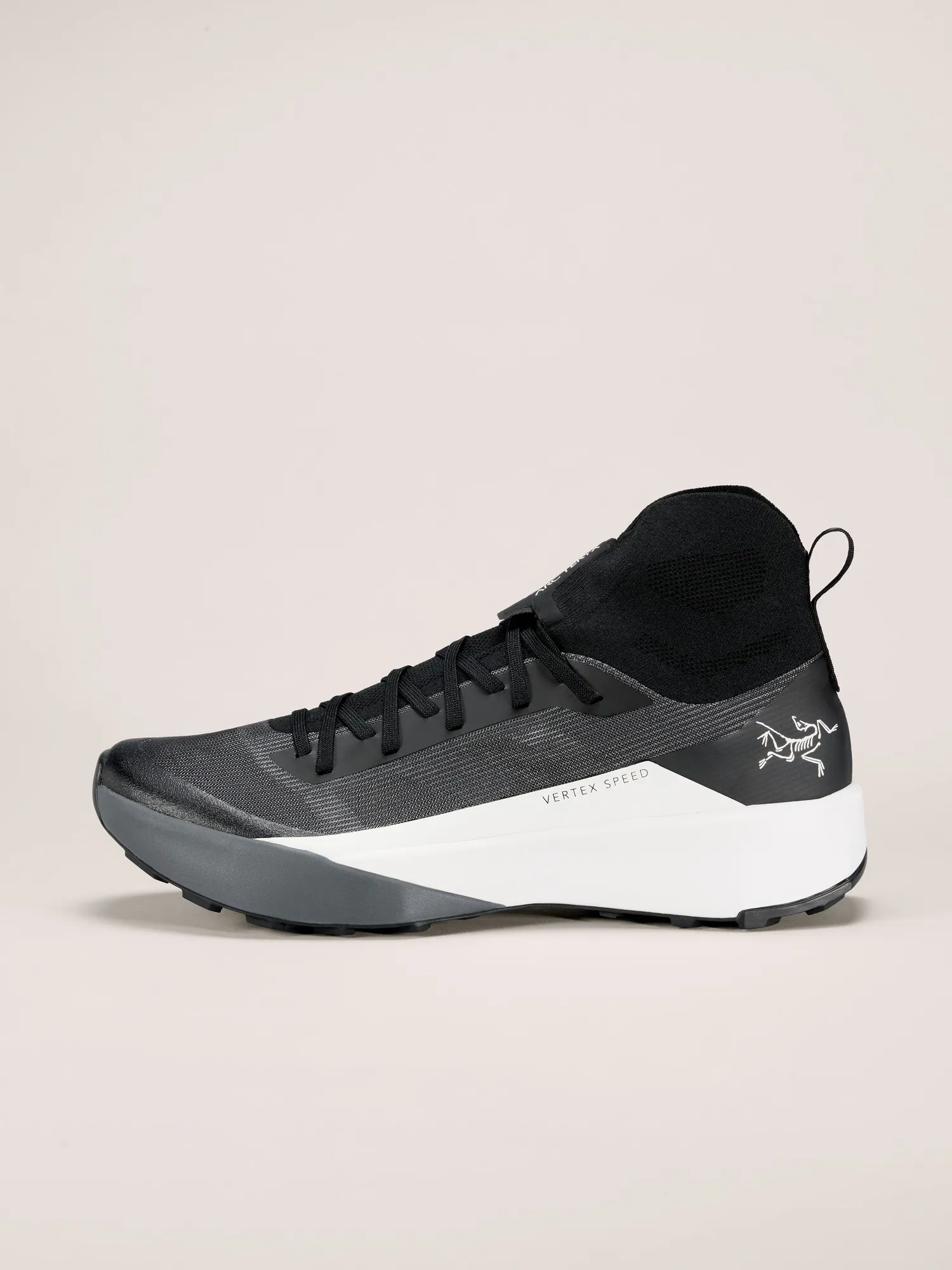 【新品】Arc'teryx VERTEX SPEED メンズ27cm 黒 新品】Arc'teryx VERTEX SPEED メンズ27cm 黒 【公式通販】