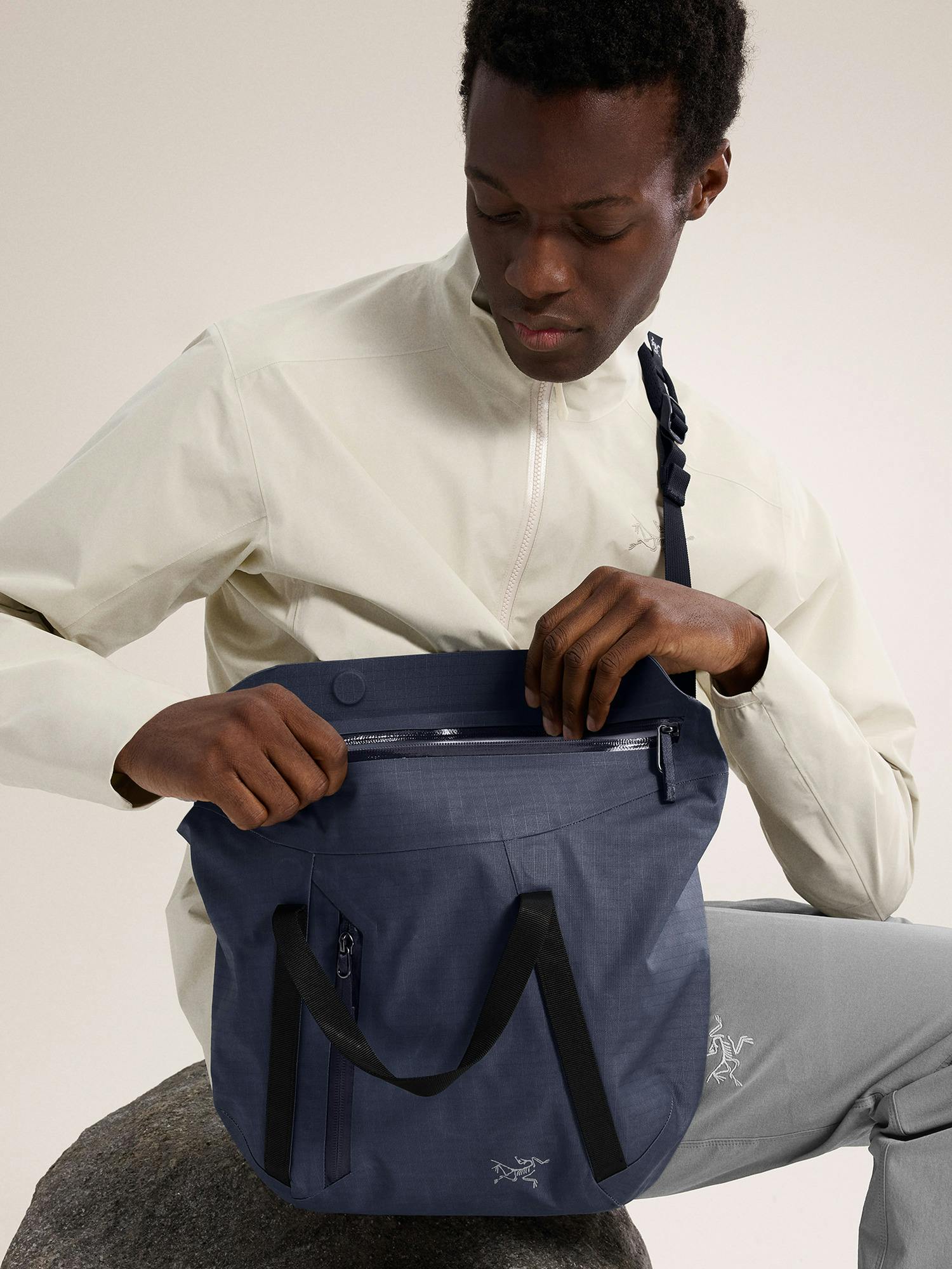 Granville Shoulder Bag | Arc'teryx United States