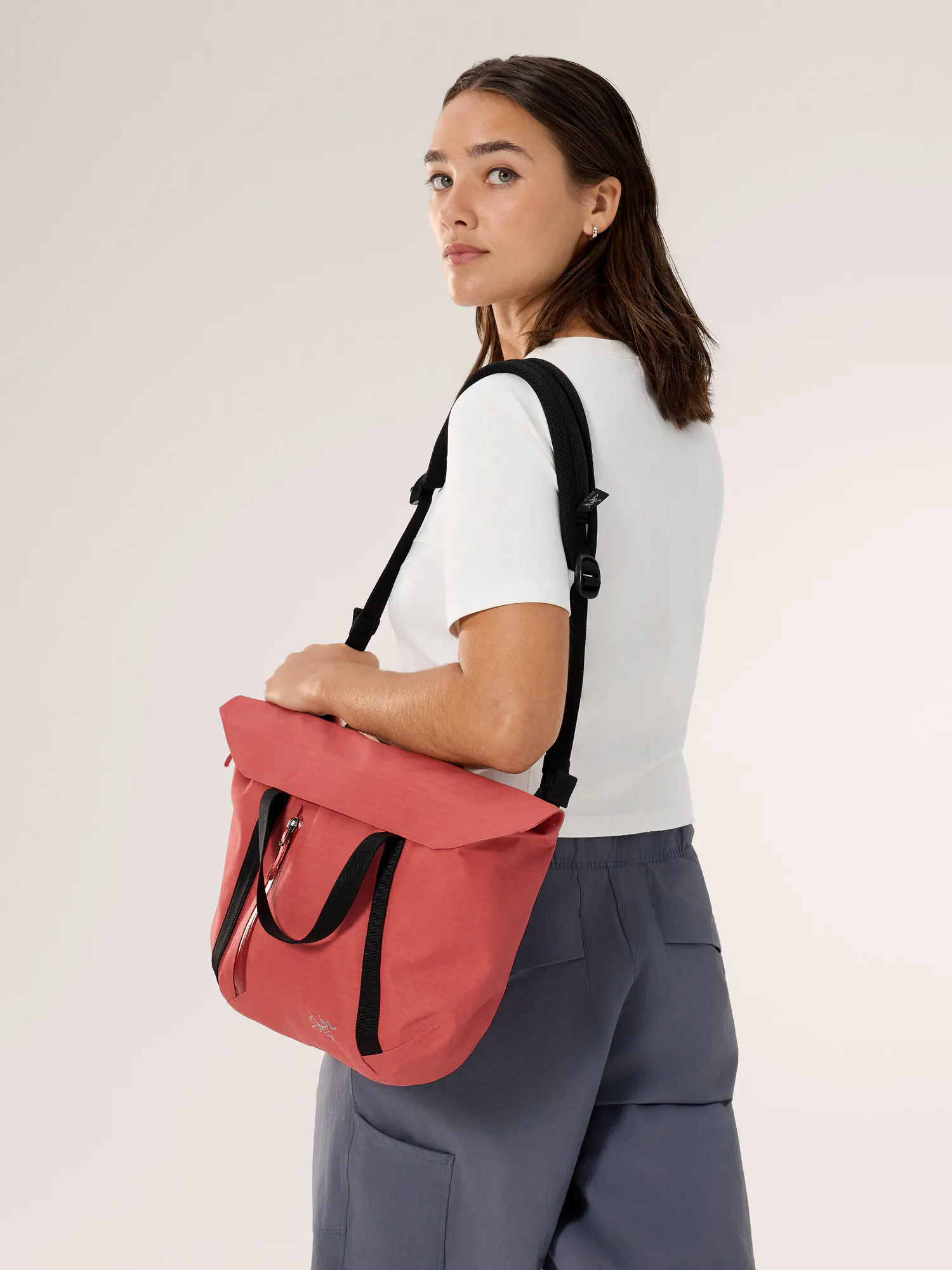 Granville Shoulder Bag | Arc'teryx United States Granville Shoulder Bag | Arc'teryx United States