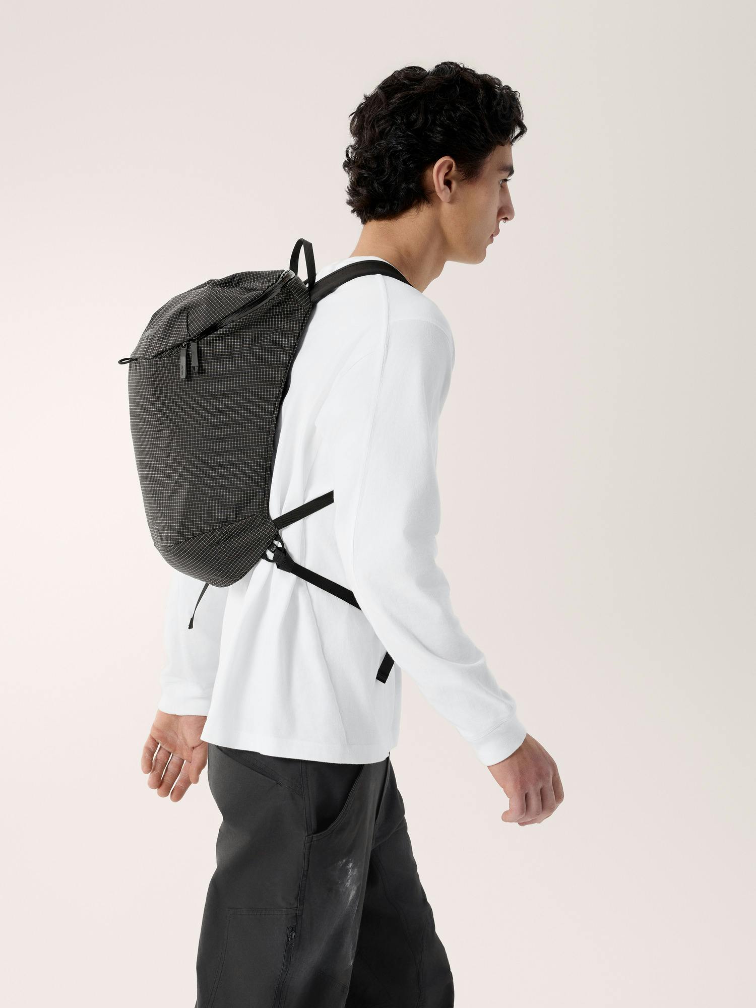 Konseal 15 Backpack | Arc'teryx Italy