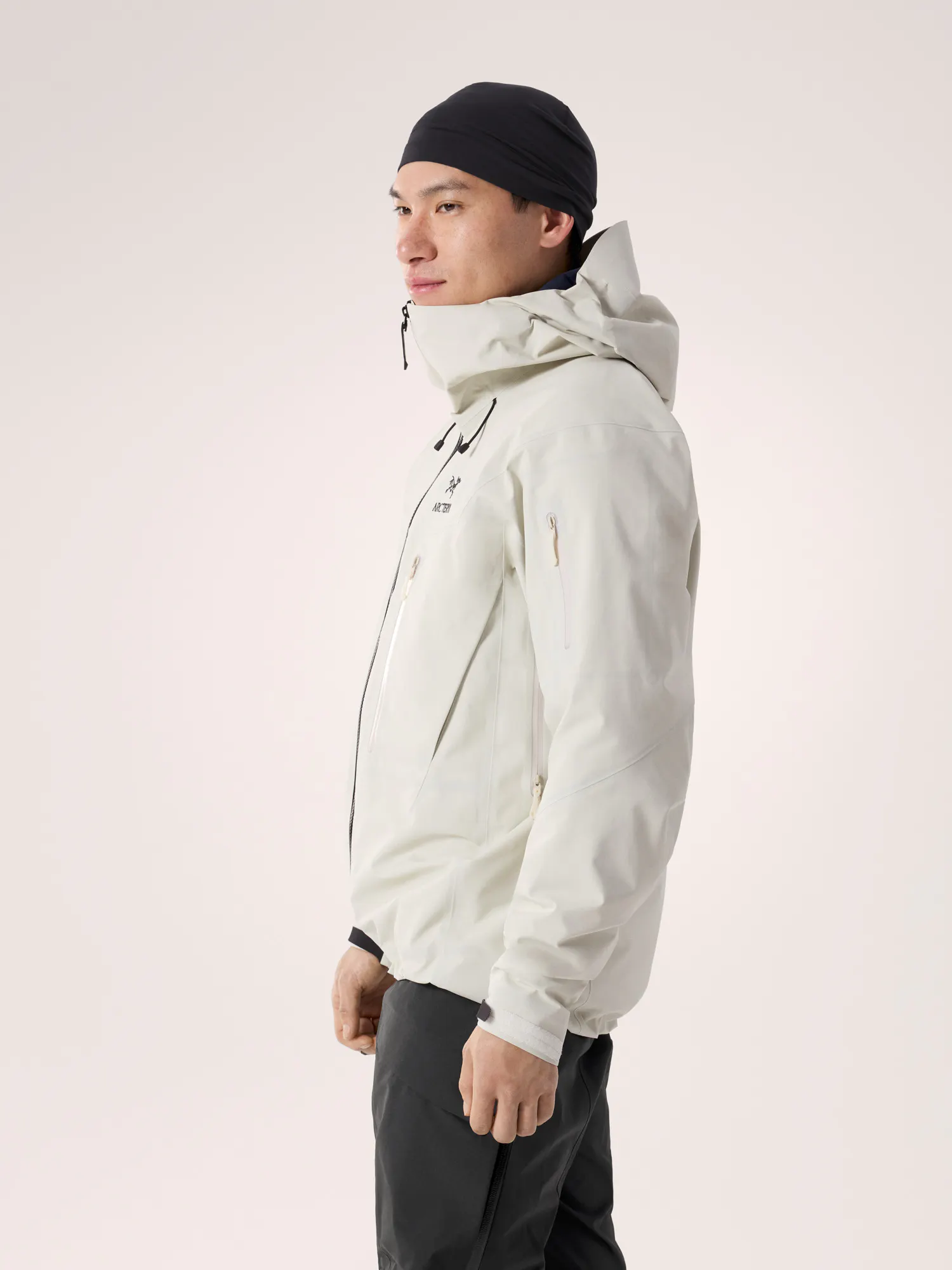 Alpha SV Jacket Men's | Arc'teryx Canada