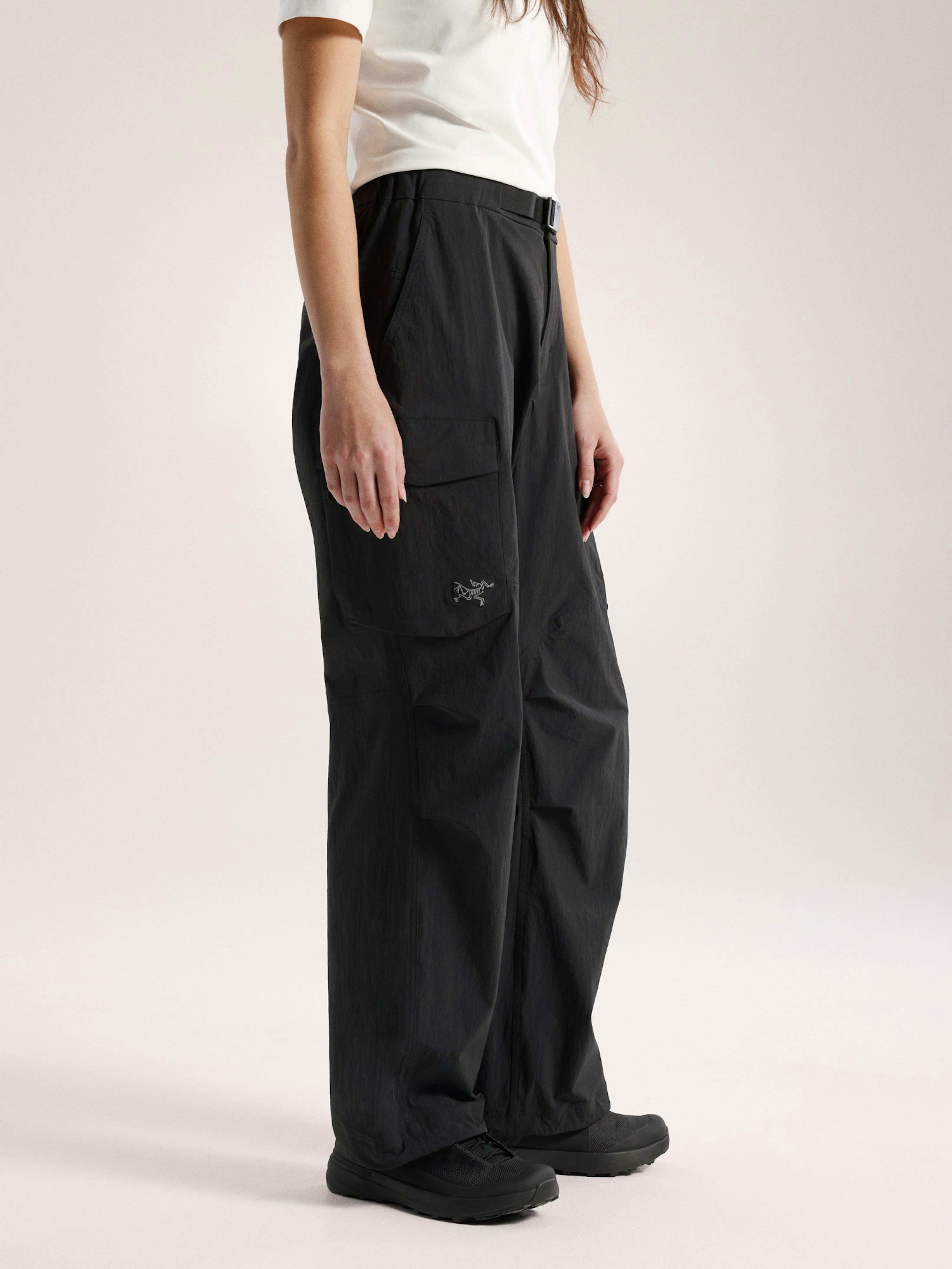 Leutia Pant Women's Black Side View