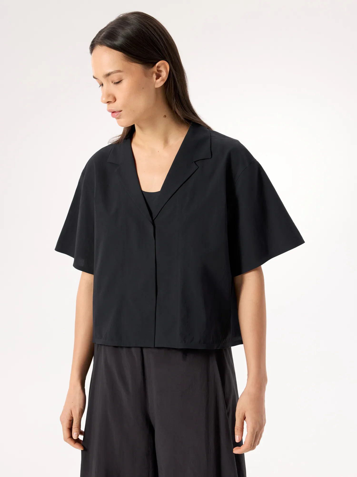 美品 ARC’TERYX VAUX シャツ レディース 完売 半袖 ARC'TERYX - 美品 ARC'TERYX VAUX シャツ レディース 完売 半袖の通販
