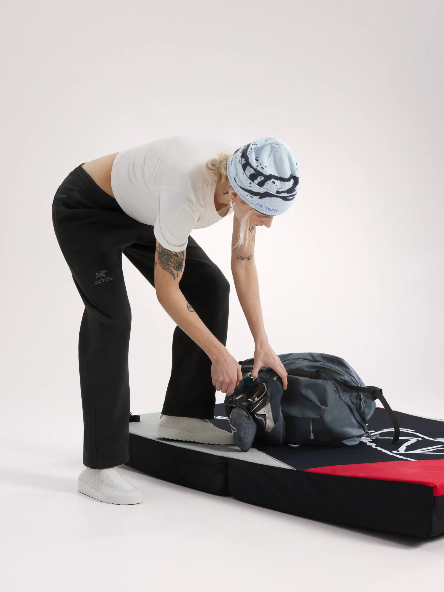 Emblem Fleece Jogger Women's