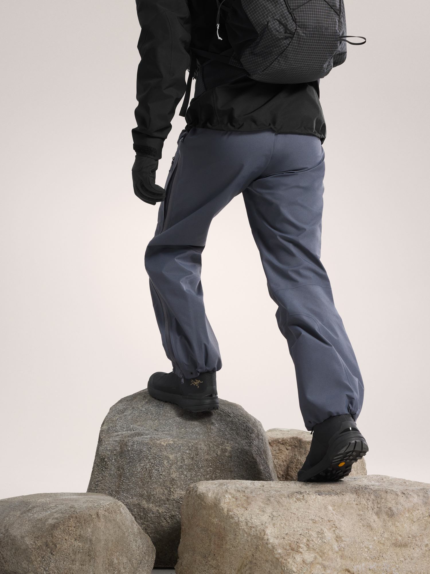 Beta SV Pant Dk Stratus Hover