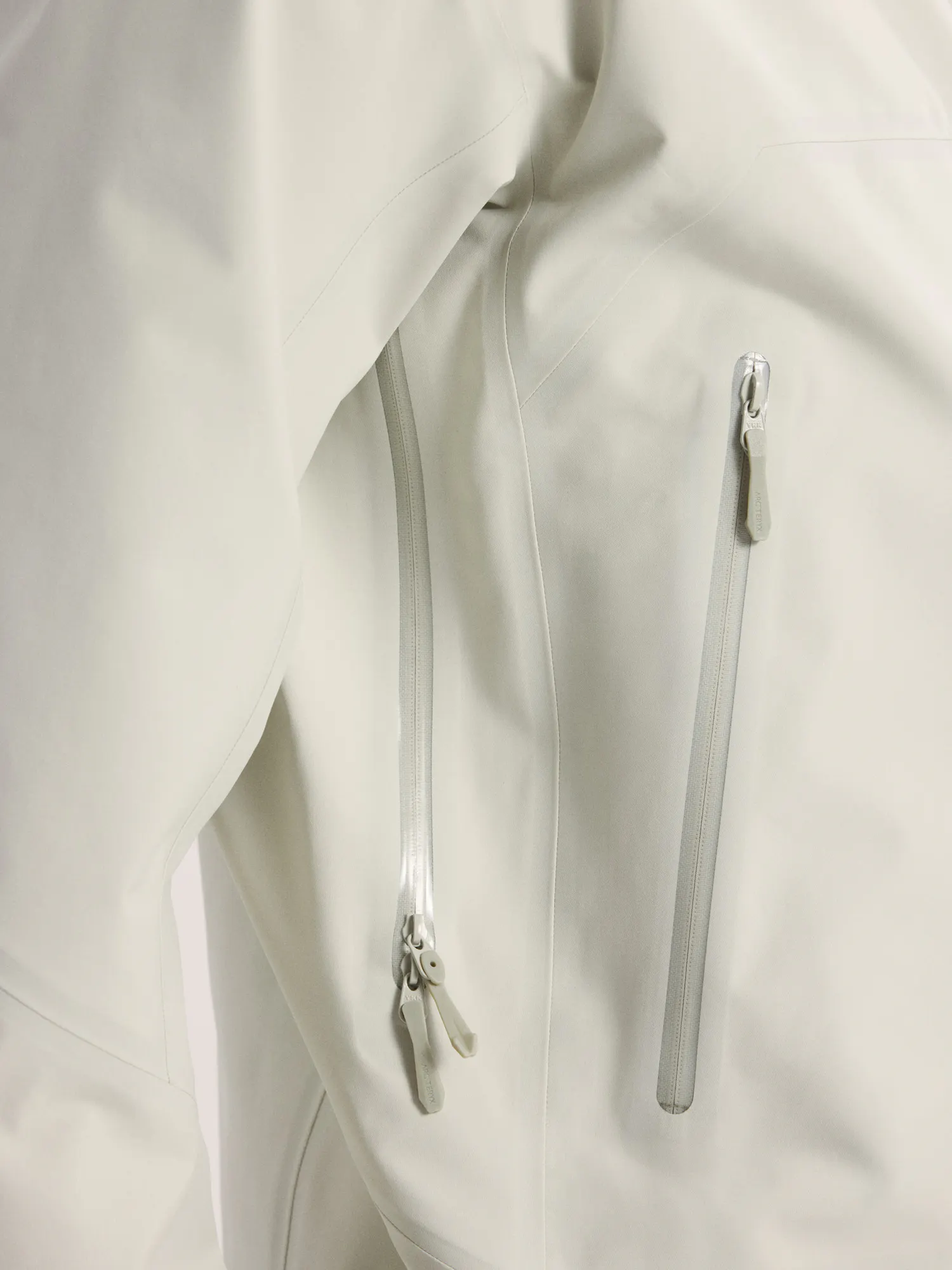 Beta SV Jacket Men's | Arc'teryx United States
