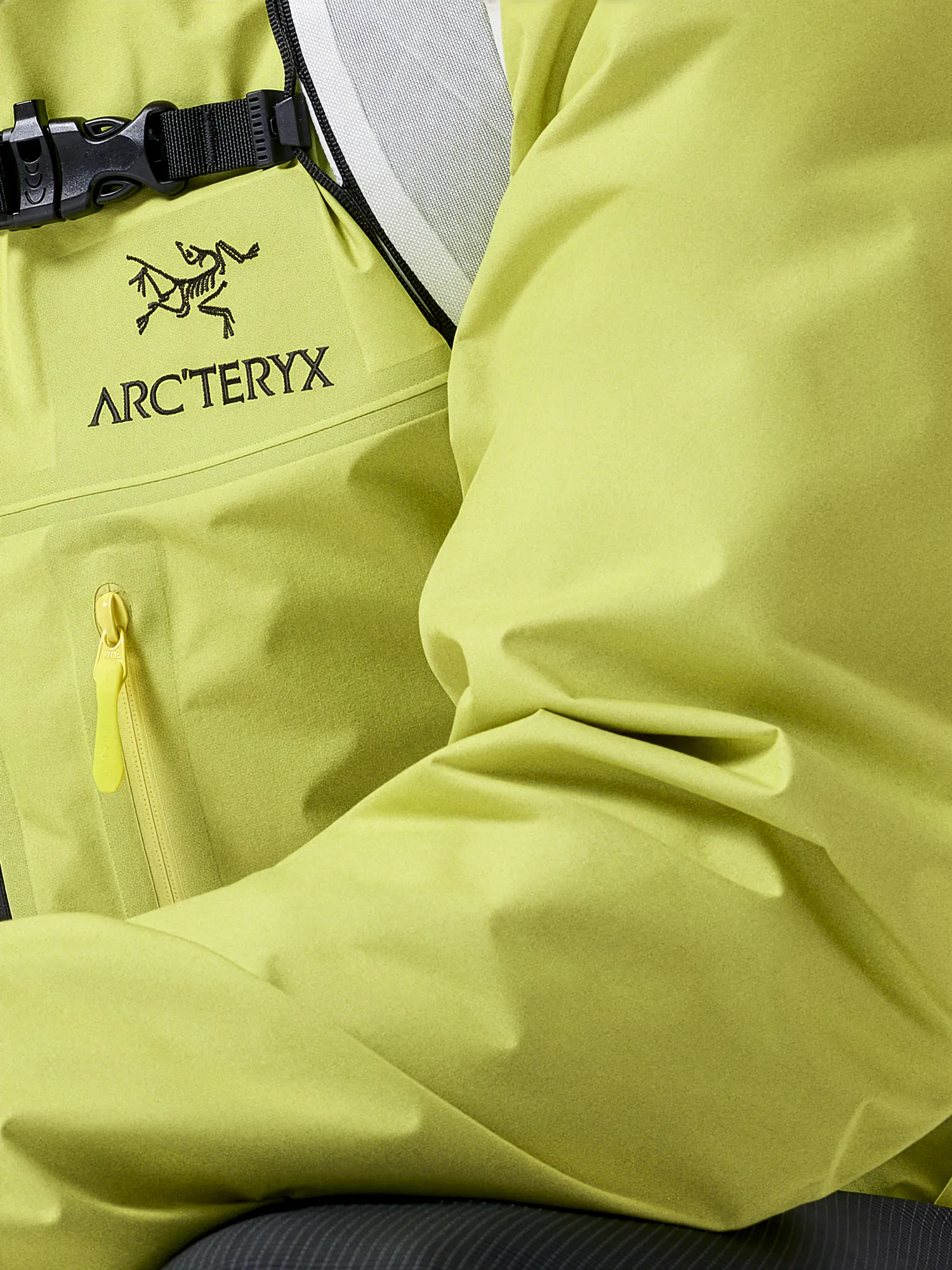 Alpha SL Jacket Men's | Arc'teryx Outlet