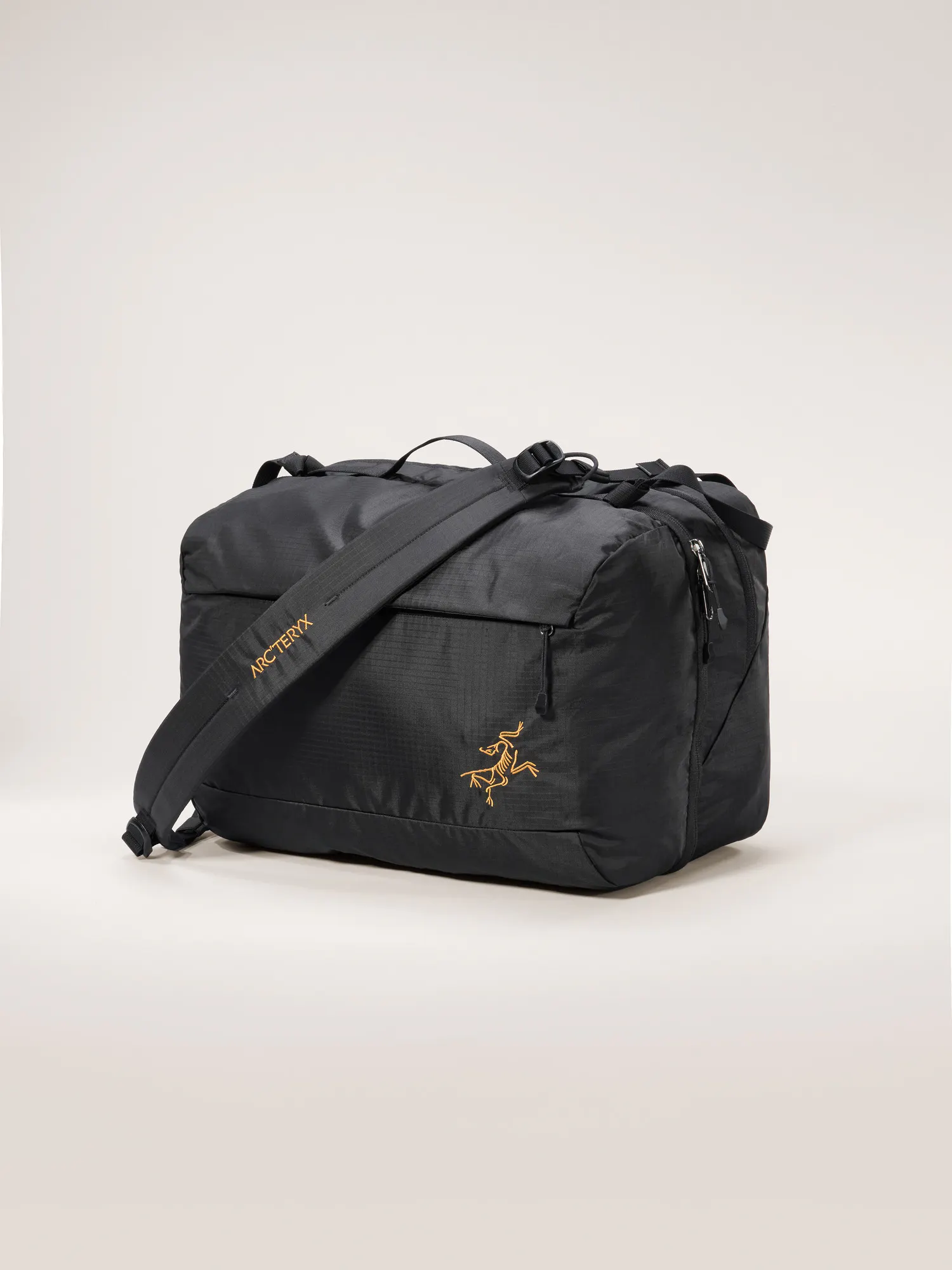 バッグ ARC'TERYX Arc'teryx V8 Duffel Bag – Geartrade.com