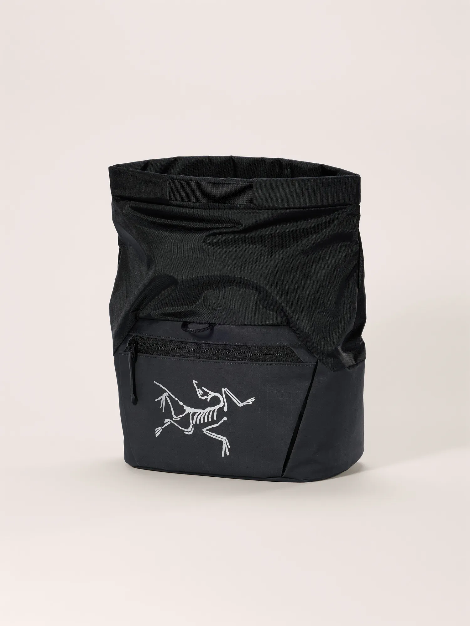 Ion Chalk Bucket | Arc'teryx United States