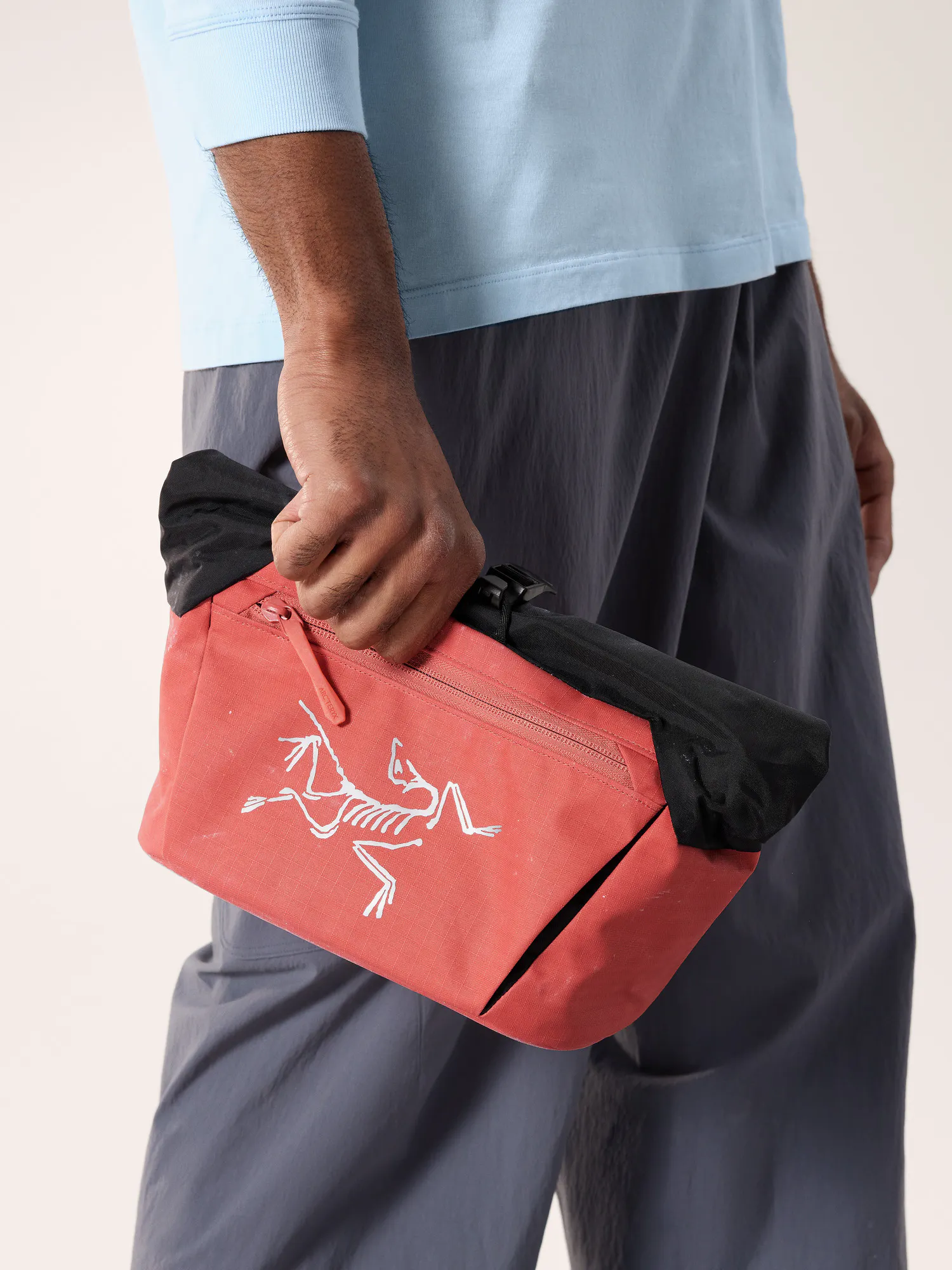 Men's Chalk Bags for Climbing | Arc'teryx United States