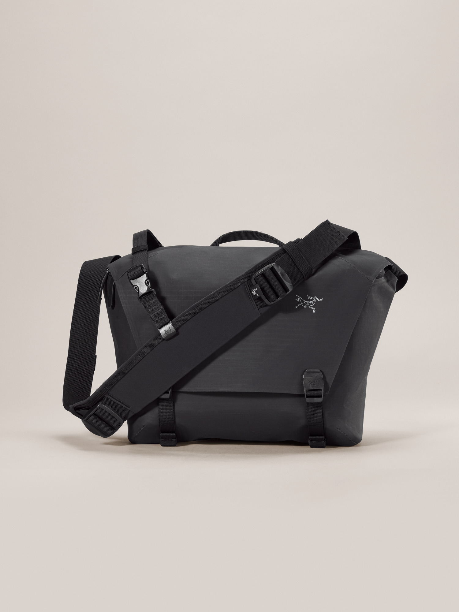 Granville 10 Courier Bag | Arc'teryx United States