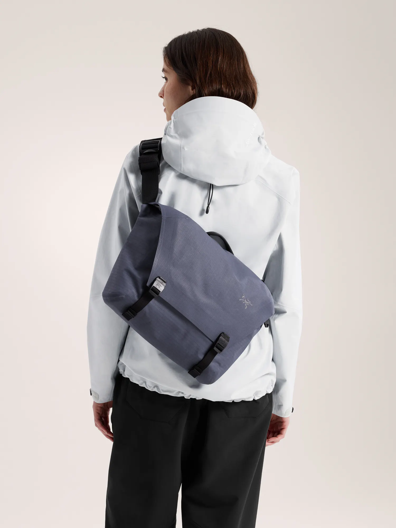 Granville 10 Courier Bag | Arc'teryx United States