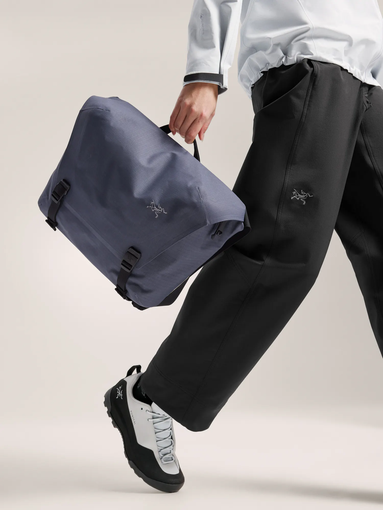 Granville 10 Courier Bag | Arc'teryx United States