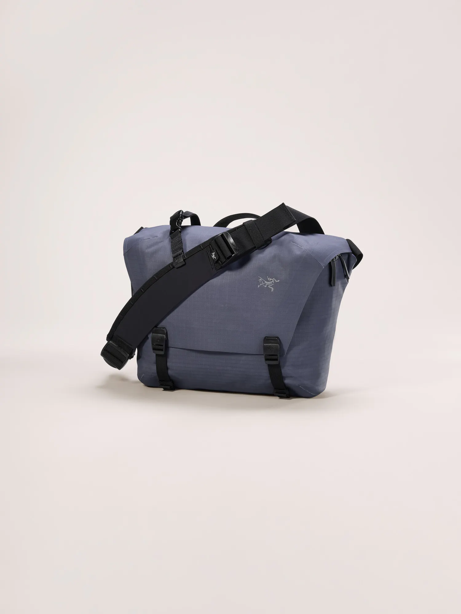 Granville 10 Courier Bag | Arc'teryx United States