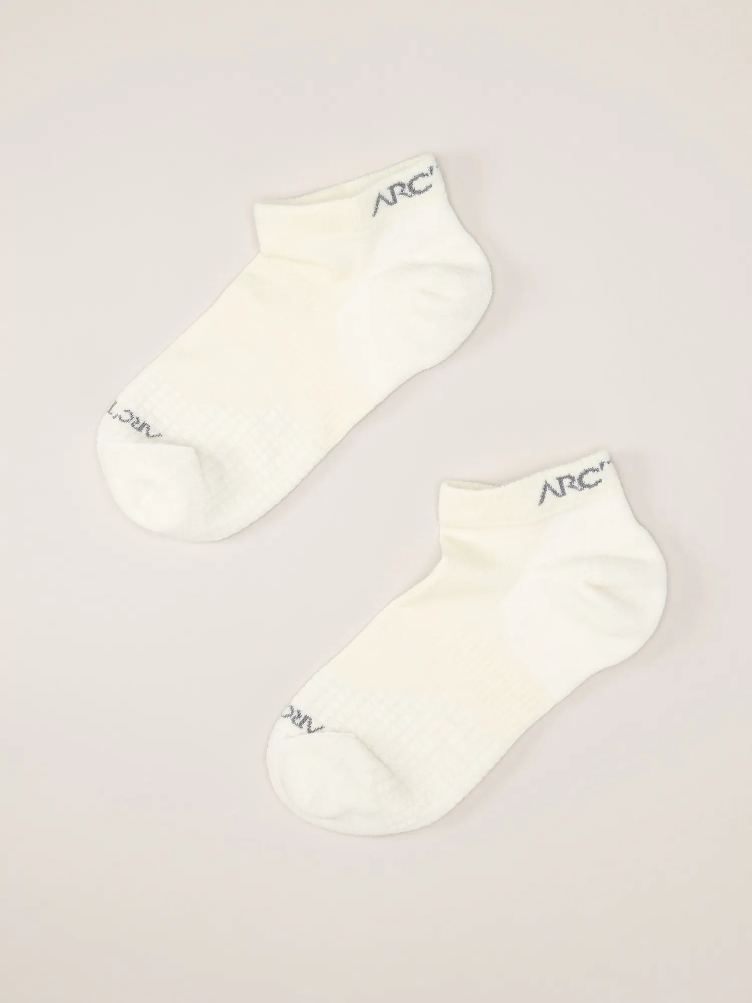 S26-X000010462-Merino-Wool-Low