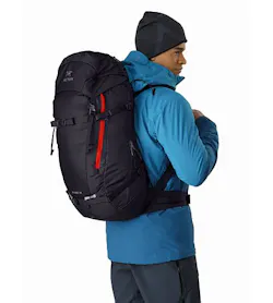 Khamski 38 Backpack Black Dynasty Side View