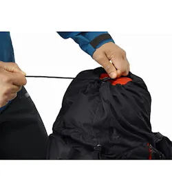 Khamski 38 Backpack Black Dynasty Top Cinch