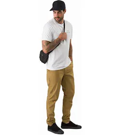 Maka 2 Waistpack Black Front View